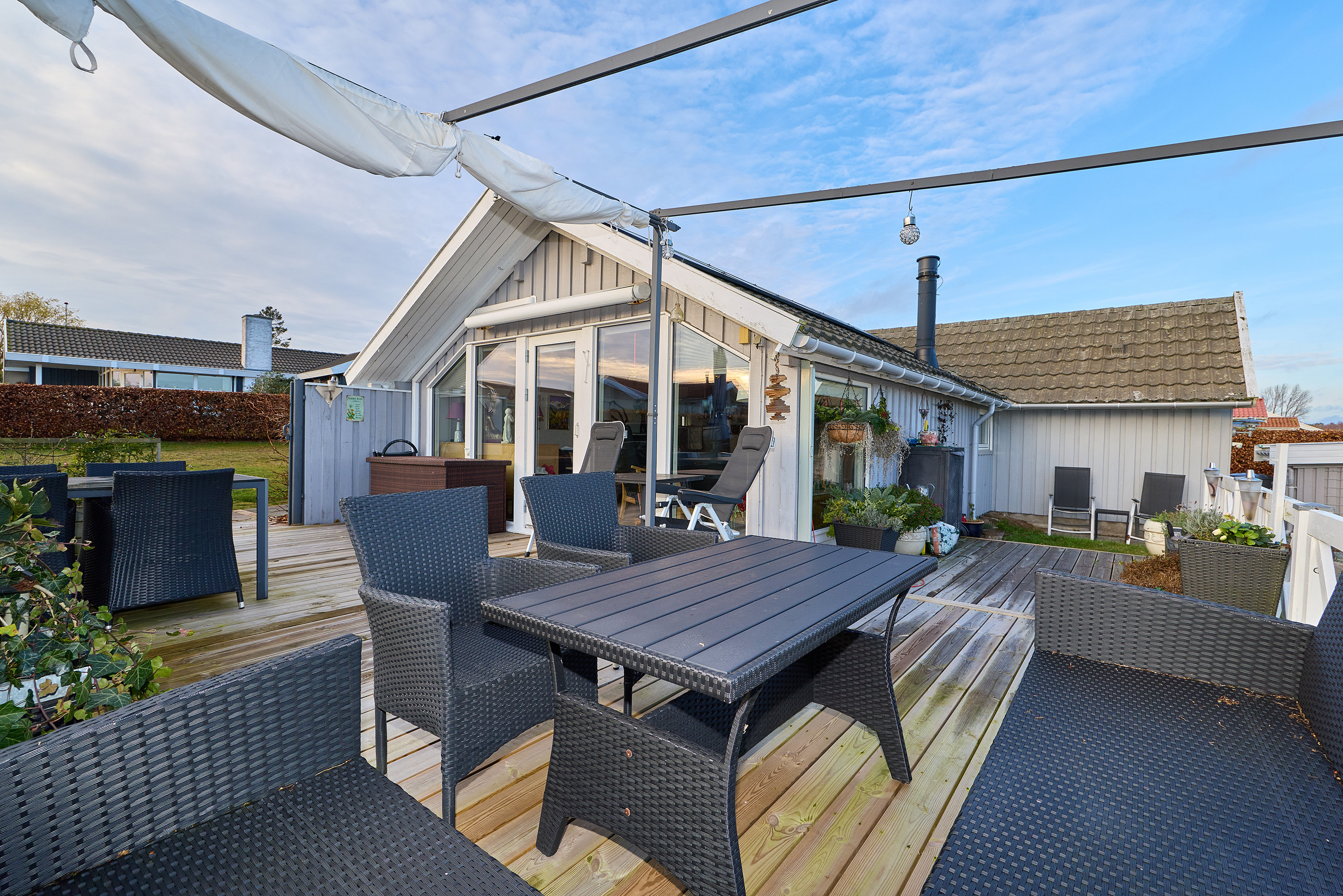 Fremhævet terrasse billede i fuldskærmstilstand. Billede af Strandgangen 7, Gerlev Strandpark, 3630 Jægerspris