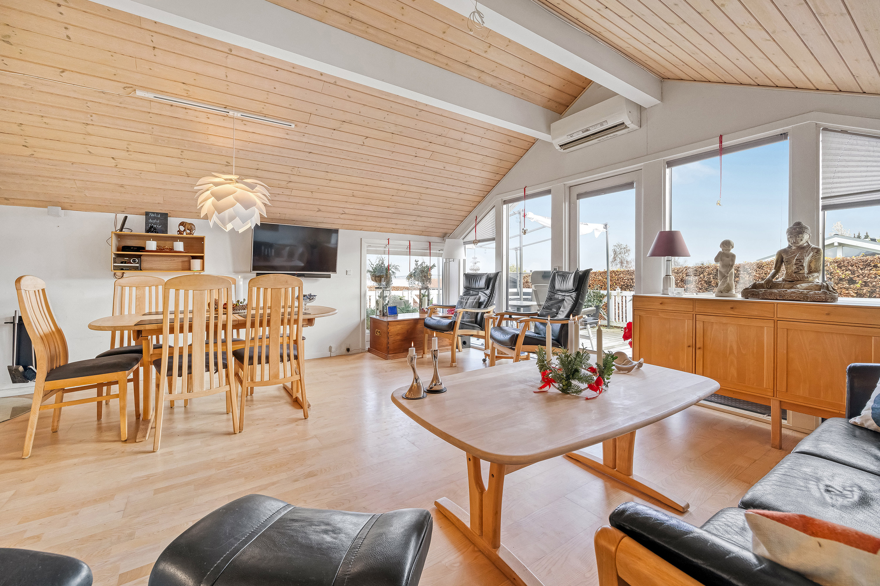 Fremhævet stue billede i fuldskærmstilstand. Billede af Strandgangen 7, Gerlev Strandpark, 3630 Jægerspris