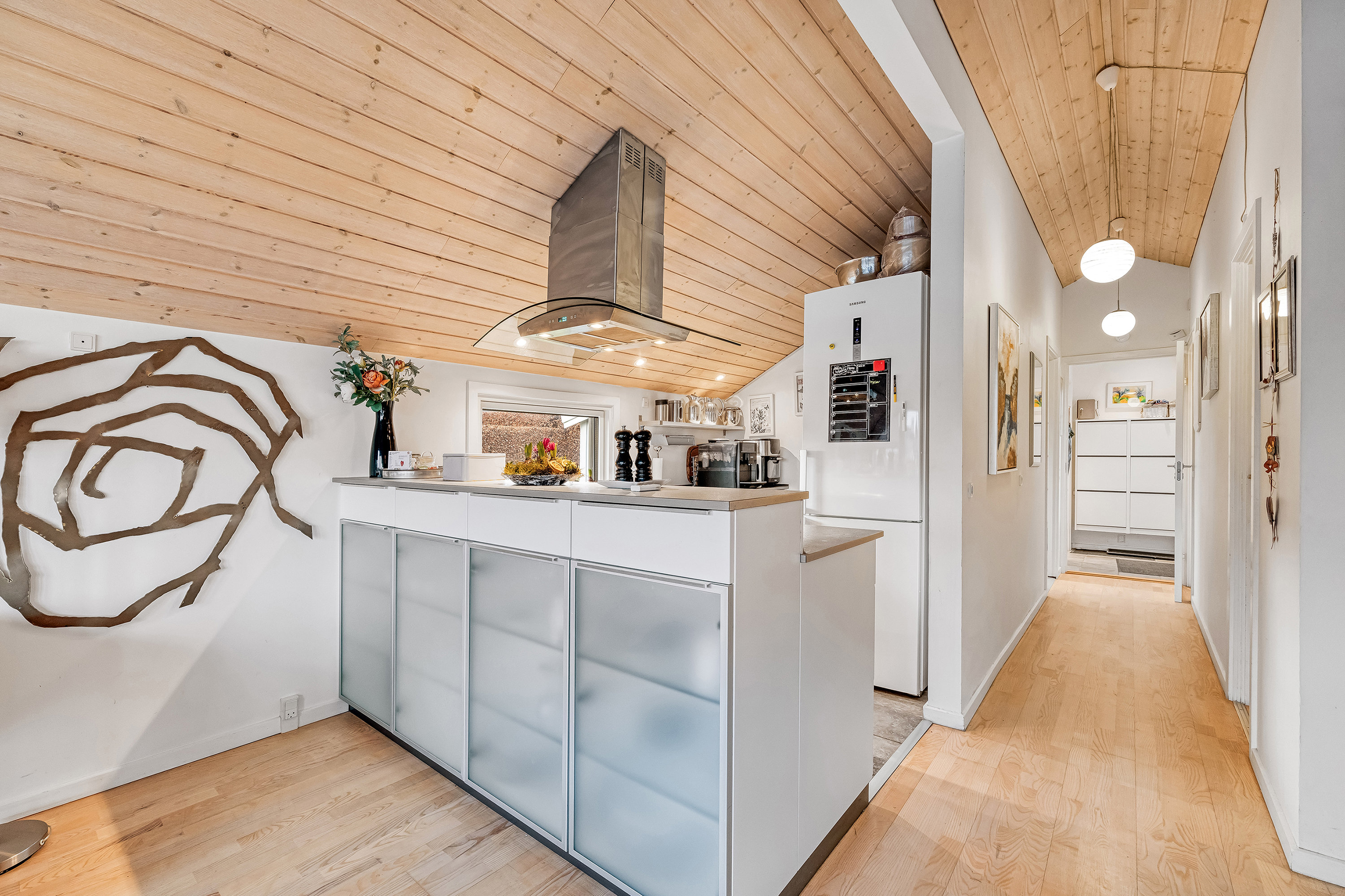 Fremhævet køkken billede i fuldskærmstilstand. Billede af Strandgangen 7, Gerlev Strandpark, 3630 Jægerspris