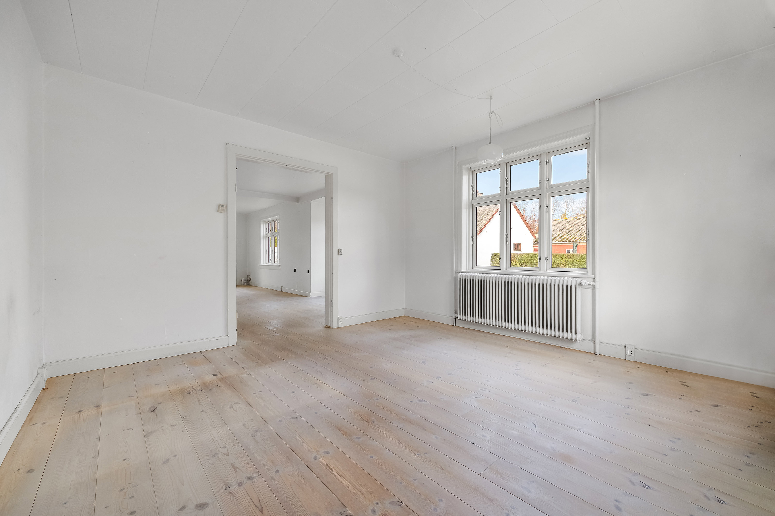 Fremhævet stue billede i fuldskærmstilstand. Billede af Bygaden 33, Søborg, 3250 Gilleleje