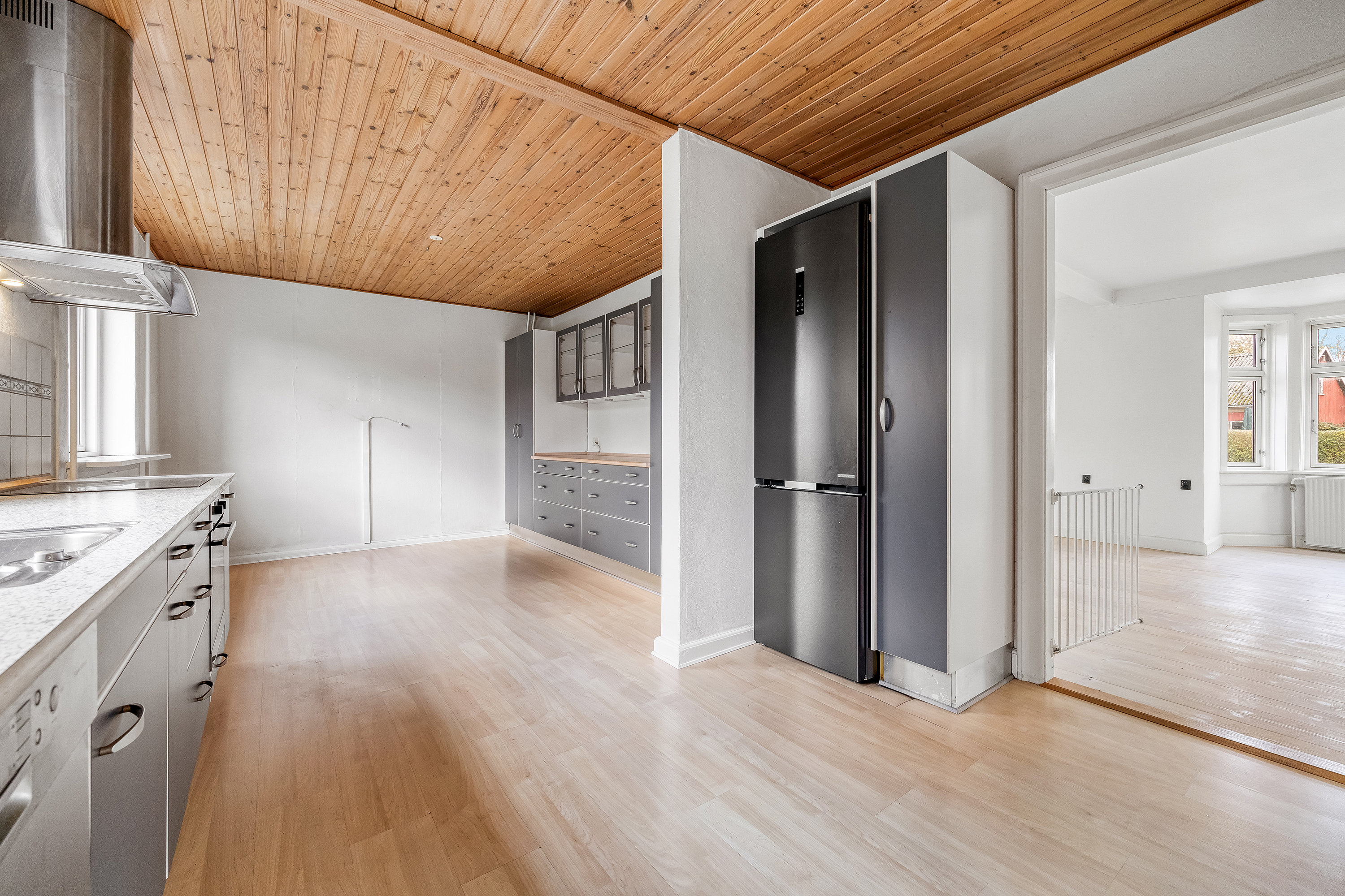 Fremhævet køkken alrum billede i fuldskærmstilstand. Billede af Bygaden 33, Søborg, 3250 Gilleleje