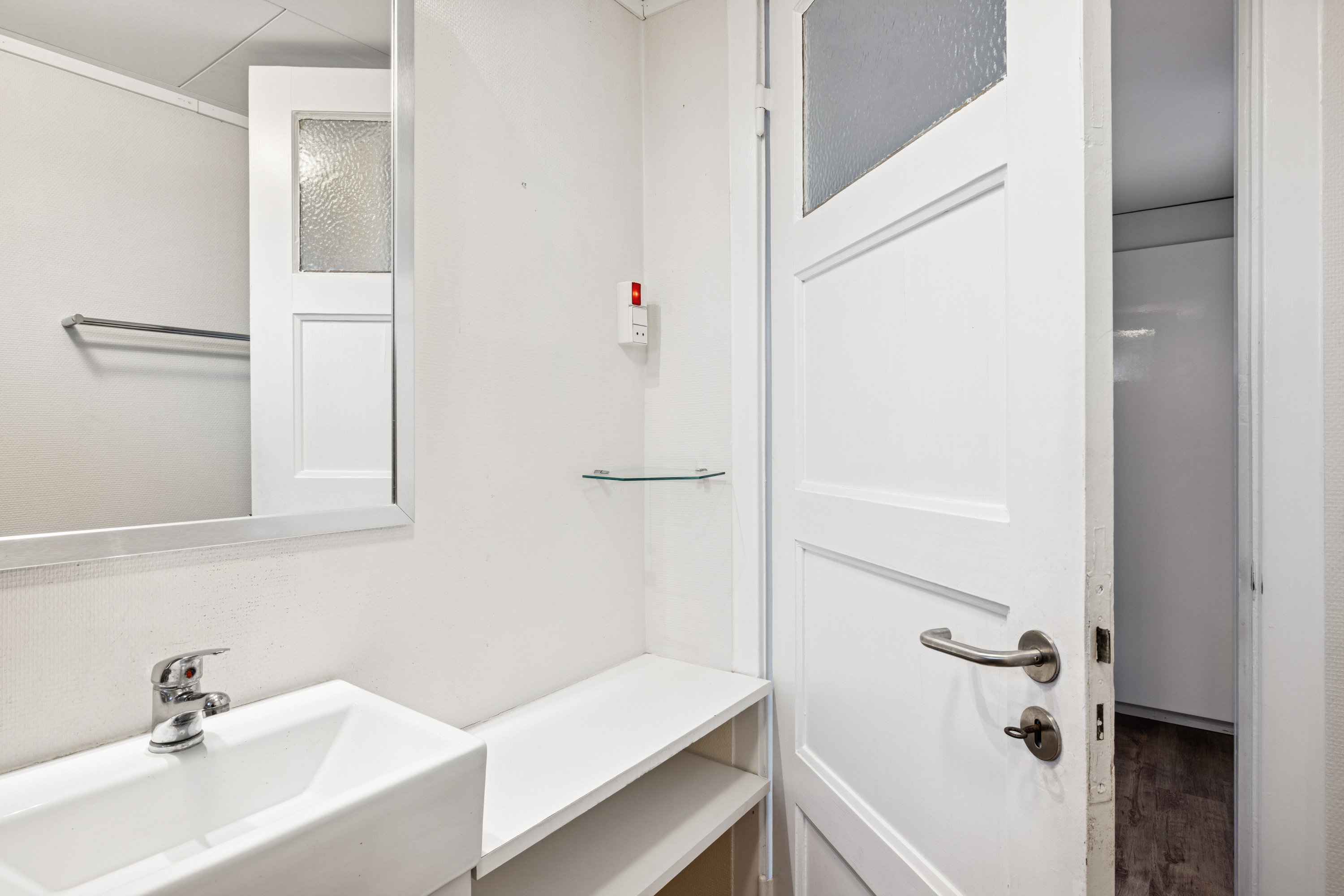 Fremhævet badeværelse billede i fuldskærmstilstand. Billede af Strandvejen 72C, Hjarbæk, 8831 Løgstrup