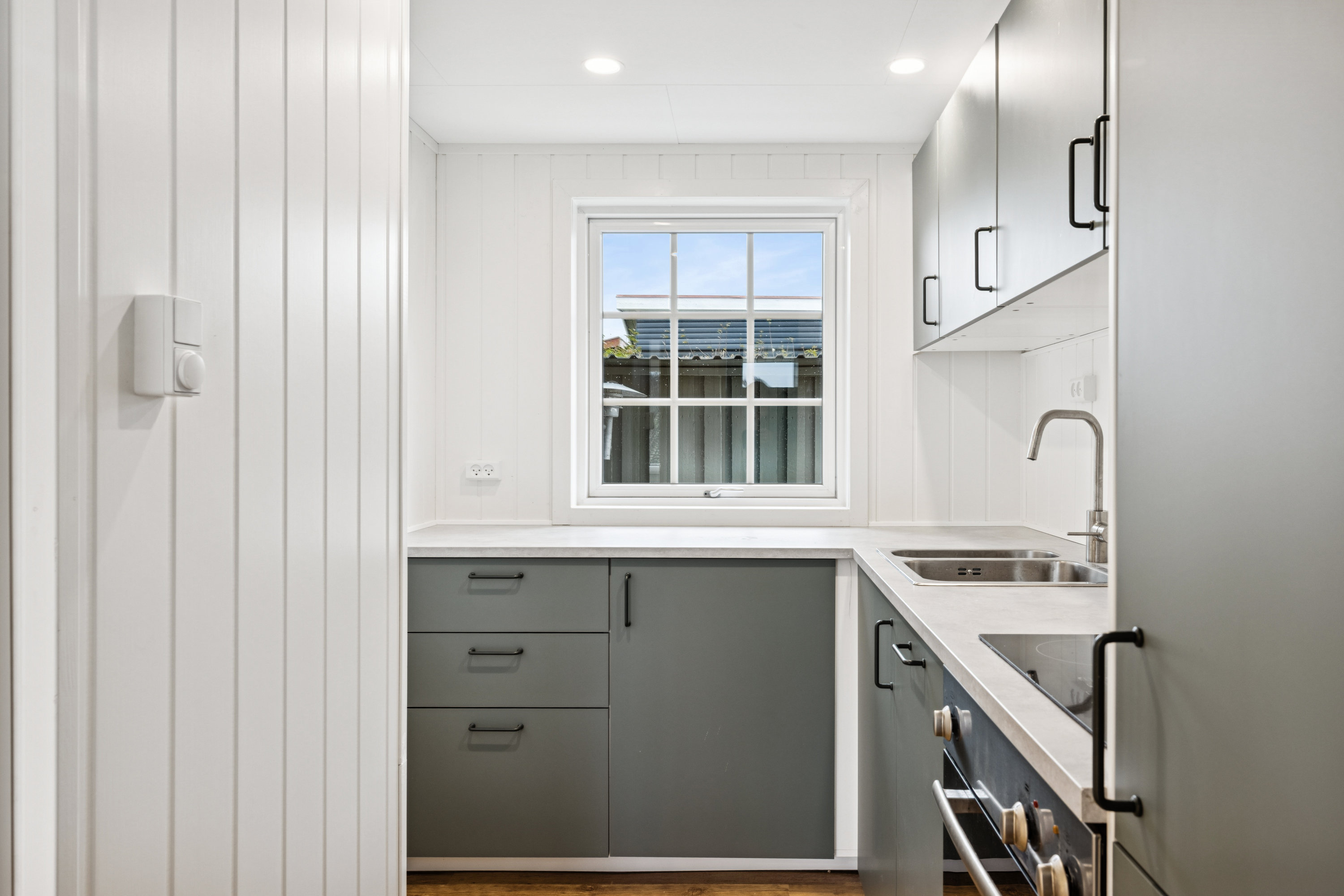 Fremhævet køkken billede i fuldskærmstilstand. Billede af Strandvejen 72C, Hjarbæk, 8831 Løgstrup