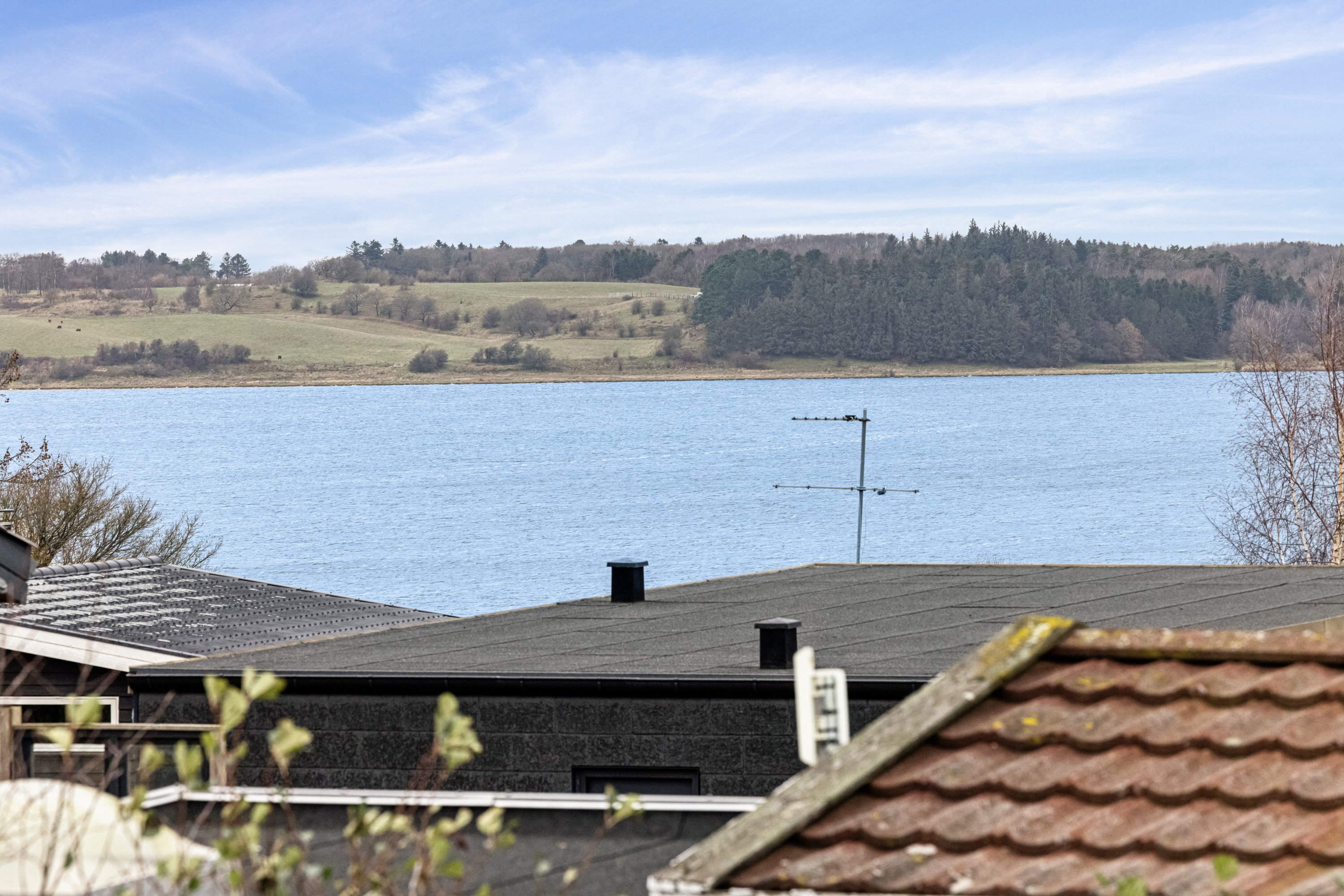 Fremhævet udsigt billede i fuldskærmstilstand. Billede af Strandvejen 72C, Hjarbæk, 8831 Løgstrup