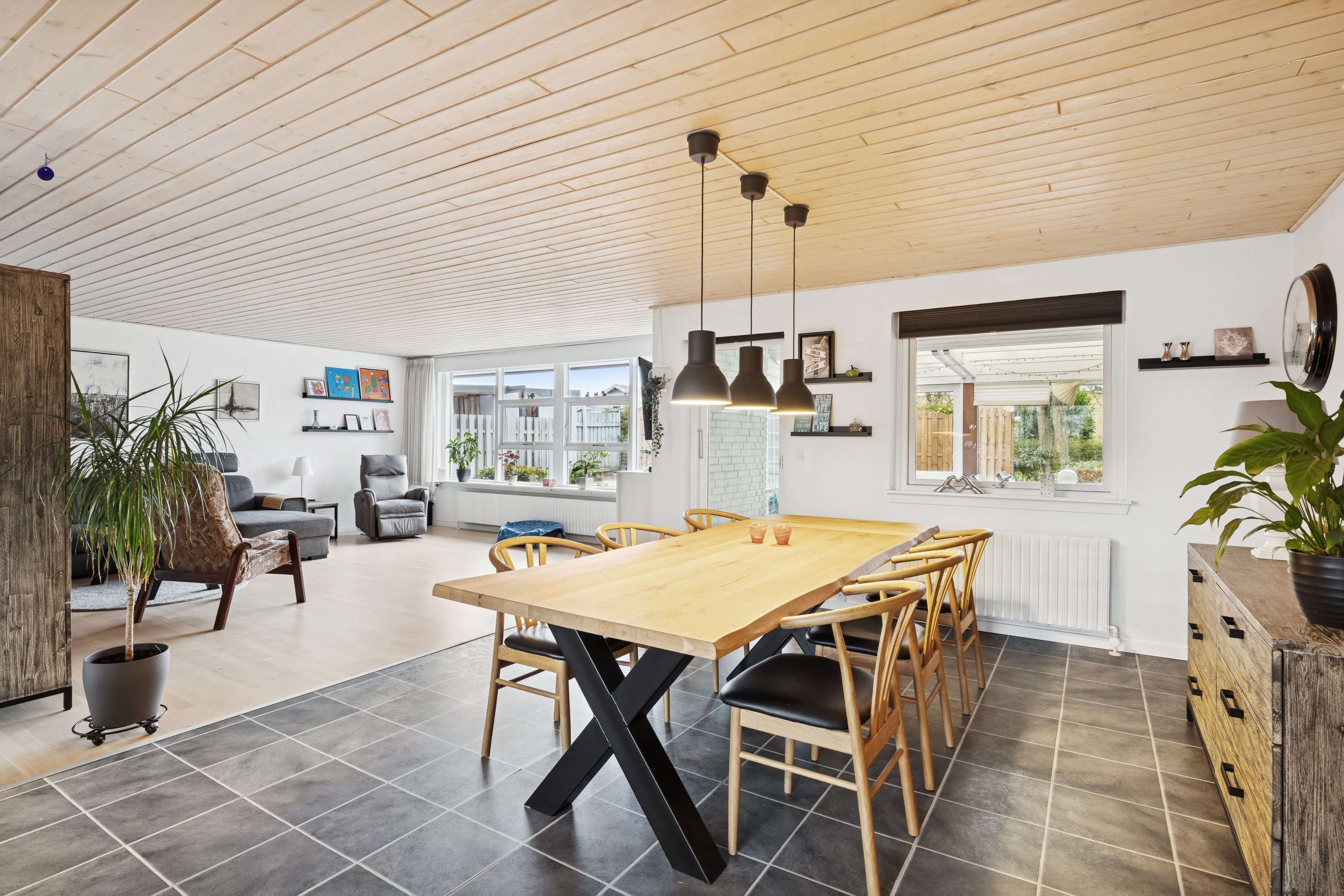 Fremhævet stue billede i fuldskærmstilstand. Billede af Fyrrevænget 9, 7850 Stoholm Jyll