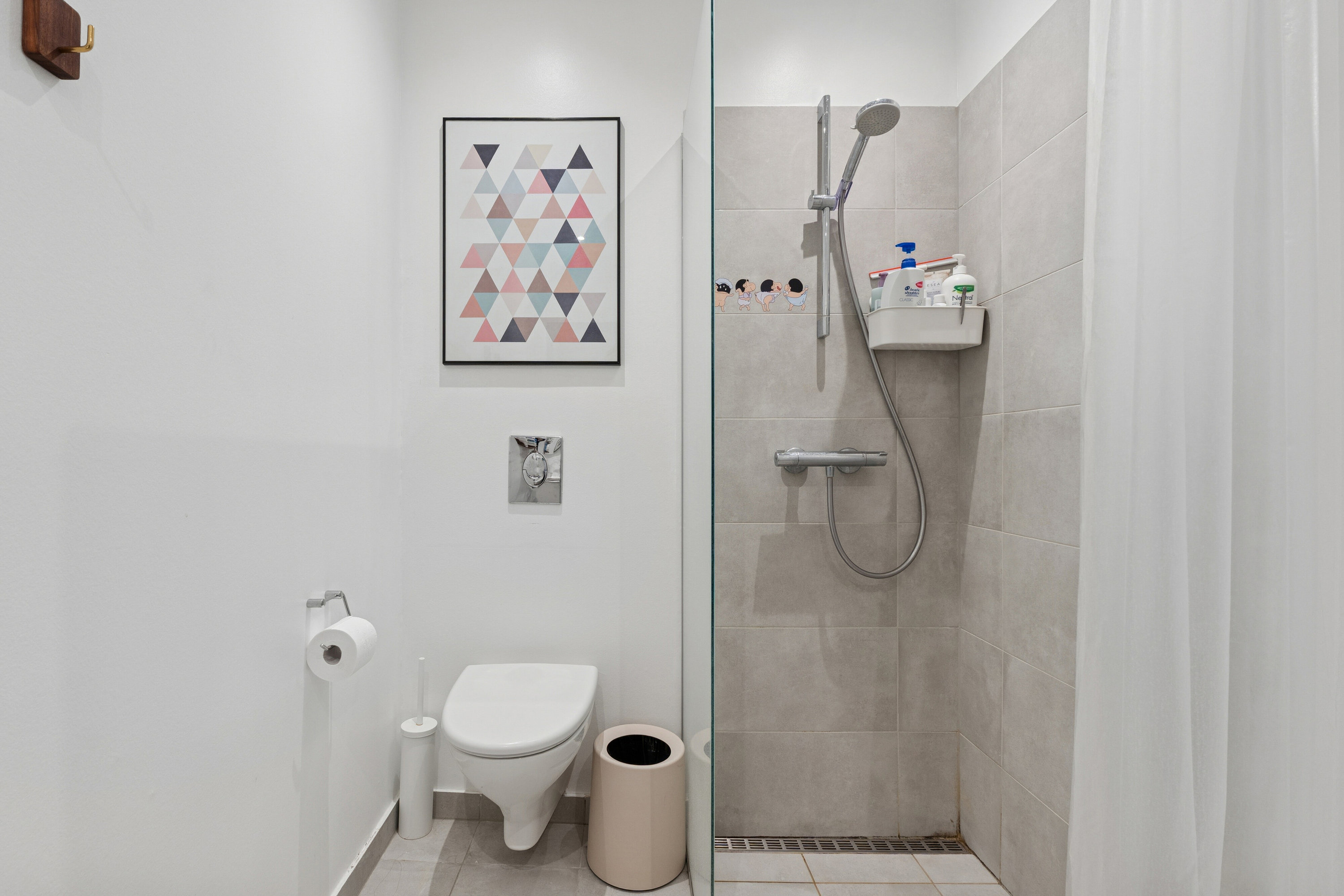 Fremhævet badeværelse billede i fuldskærmstilstand. Billede af Guldrankevej 78, 5200 Odense V