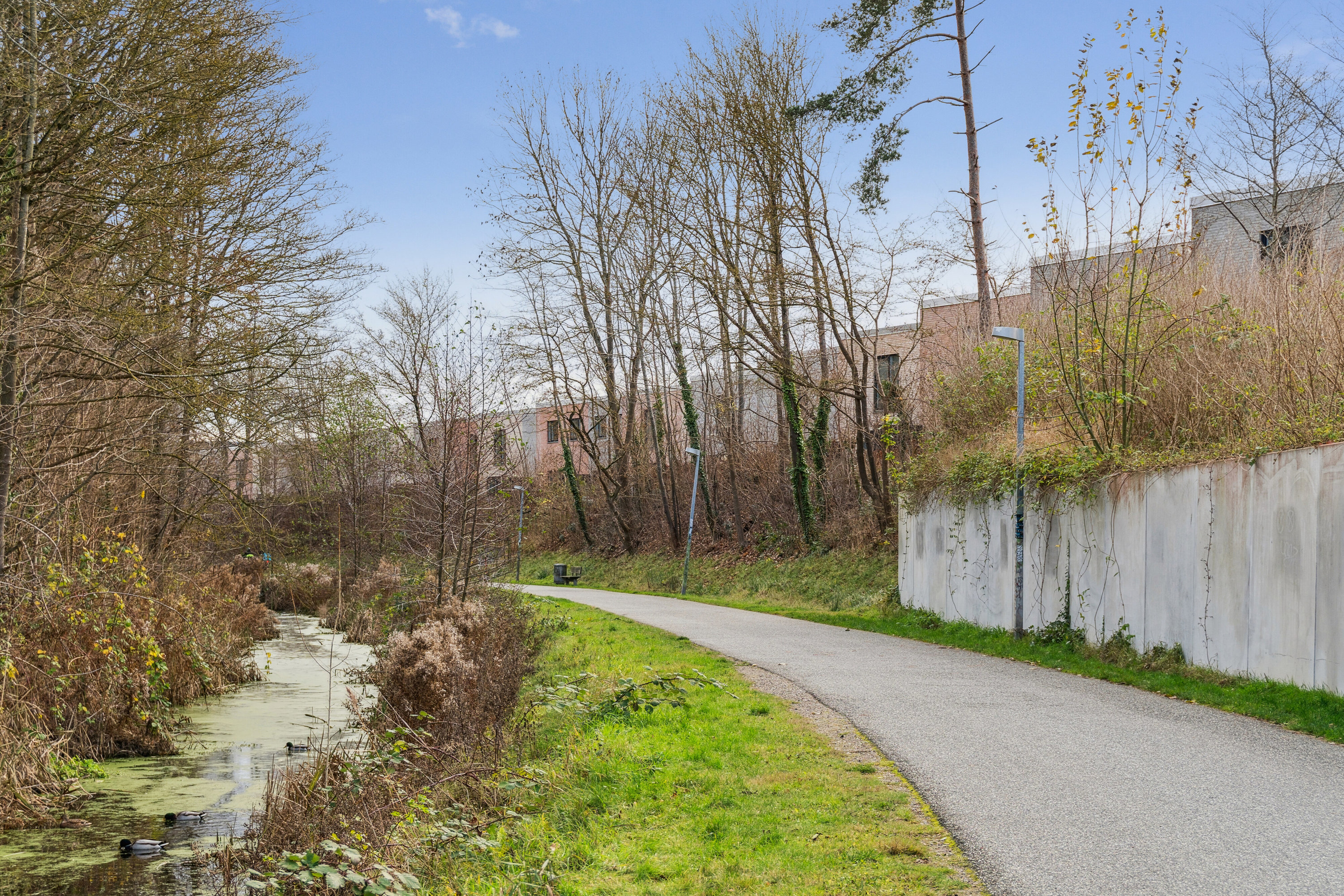 Fremhævet udendørs billede i fuldskærmstilstand. Billede af Guldrankevej 78, 5200 Odense V