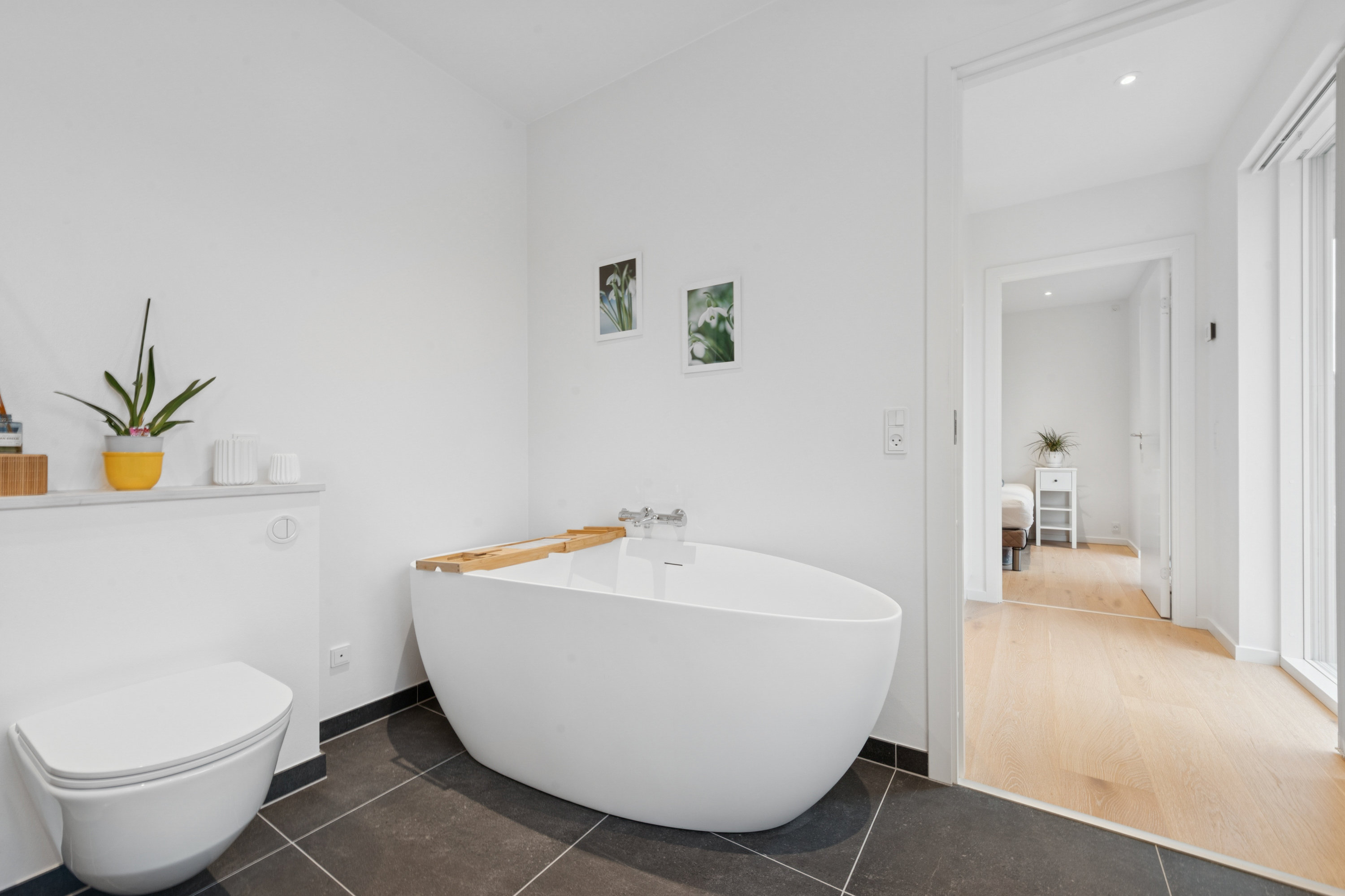 Fremhævet badeværelse billede i fuldskærmstilstand. Billede af Vibesvinget 7, 2670 Greve