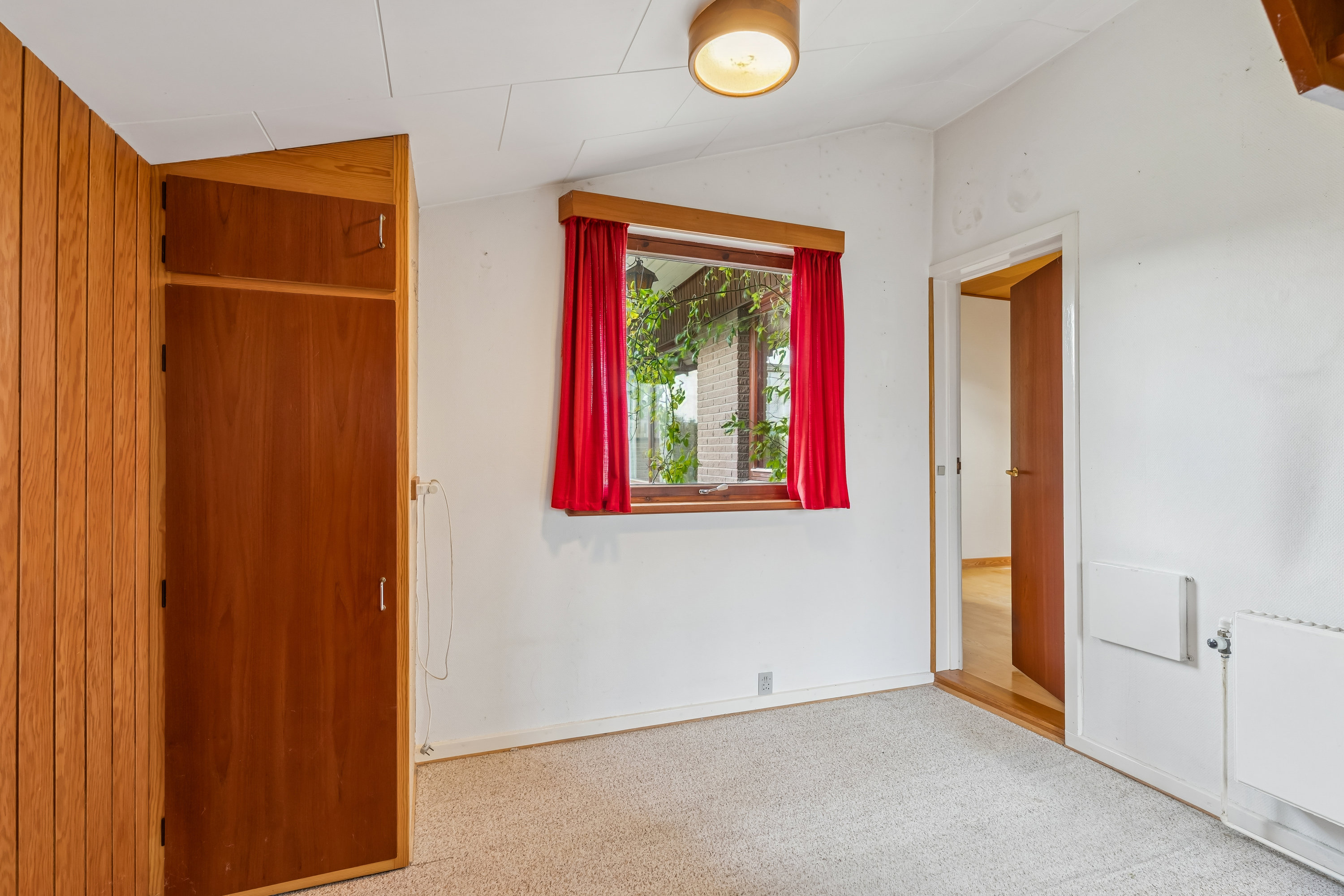 Fremhævet værelse billede i fuldskærmstilstand. Billede af Åvænget 35, 2630 Taastrup