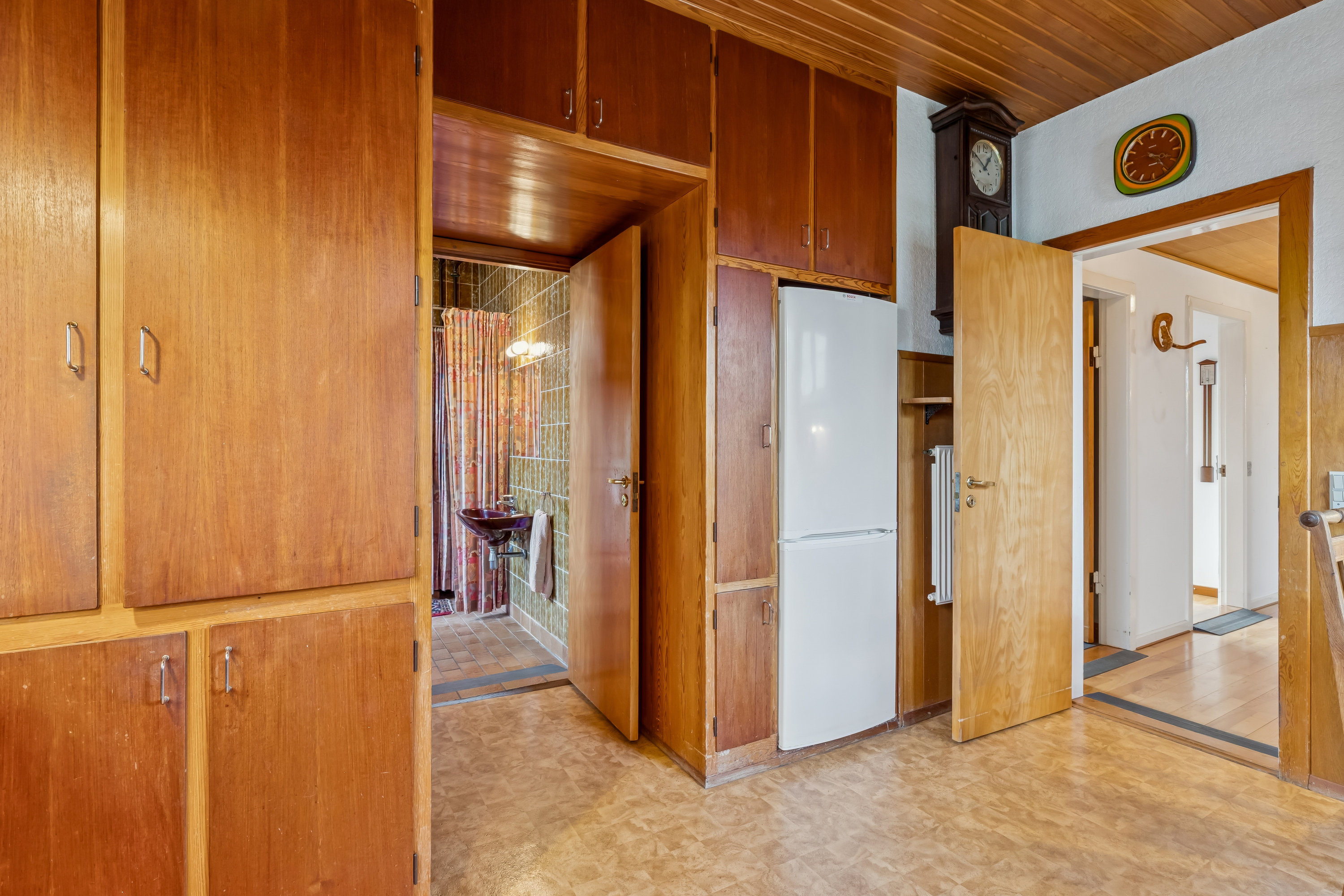 Fremhævet gang billede i fuldskærmstilstand. Billede af Åvænget 35, 2630 Taastrup