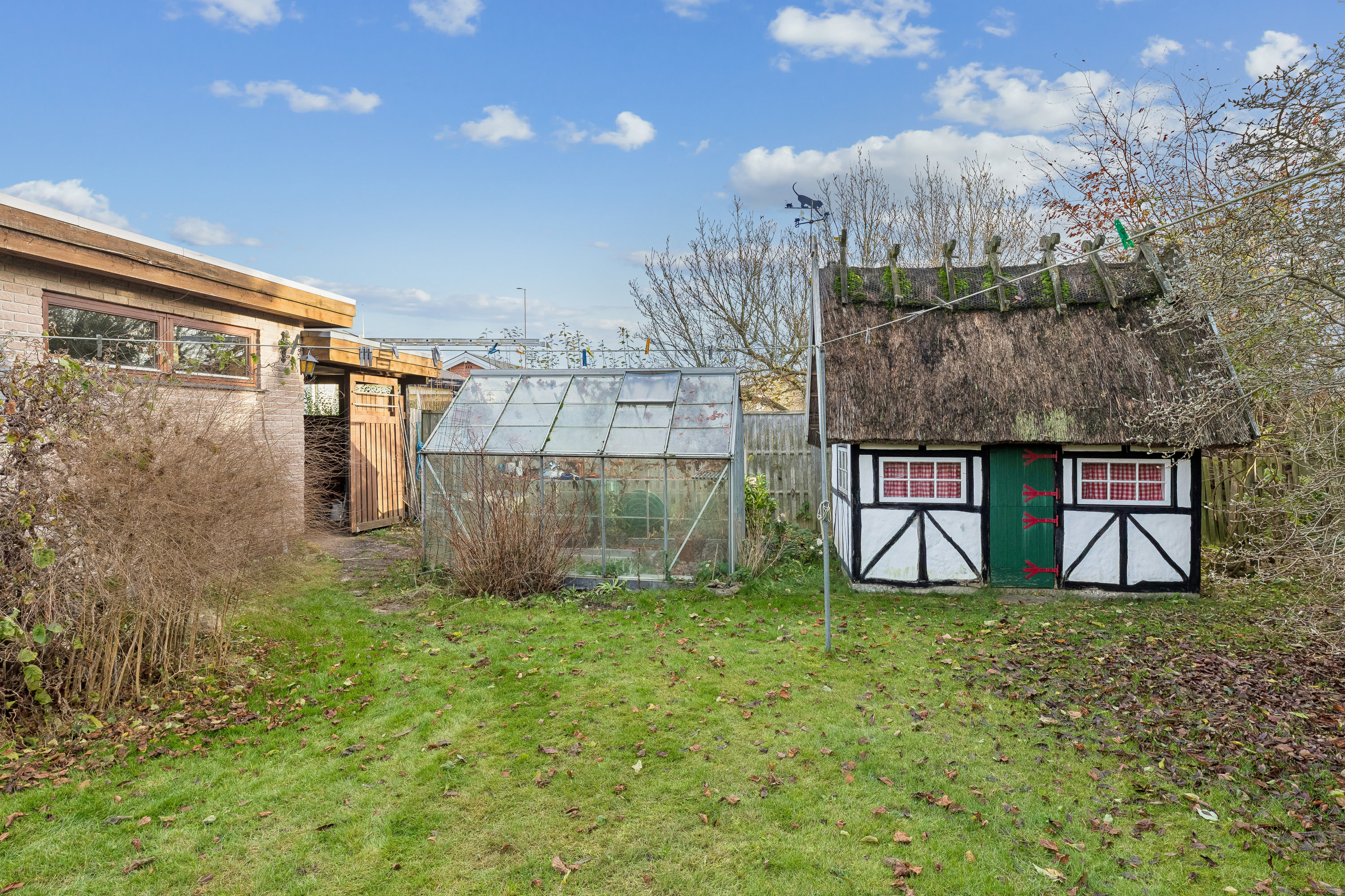 Fremhævet andet billede i fuldskærmstilstand. Billede af Åvænget 35, 2630 Taastrup