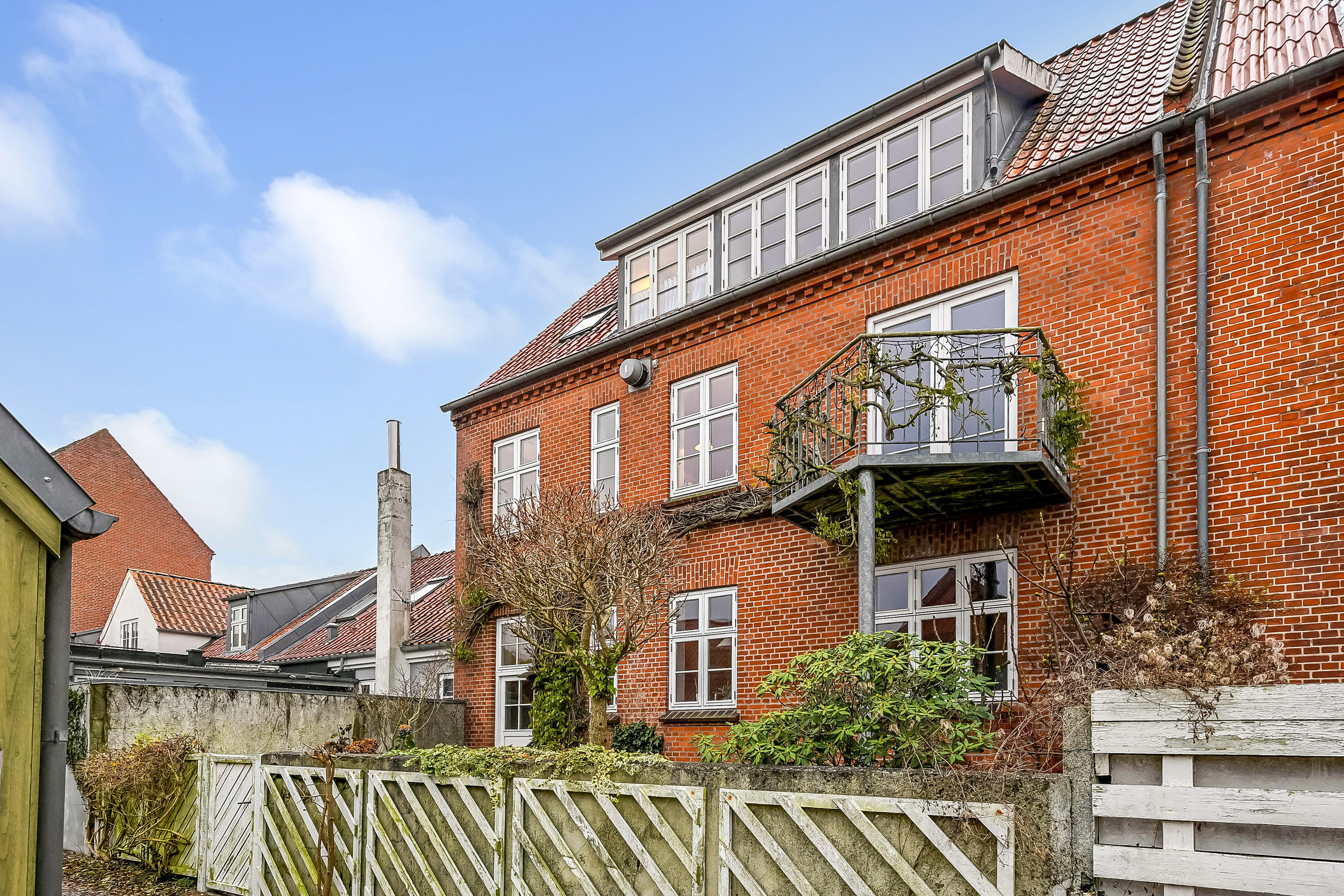 Miniaturebillede 1: ejendommen. Billede af Skolegade 14, 7600 Struer