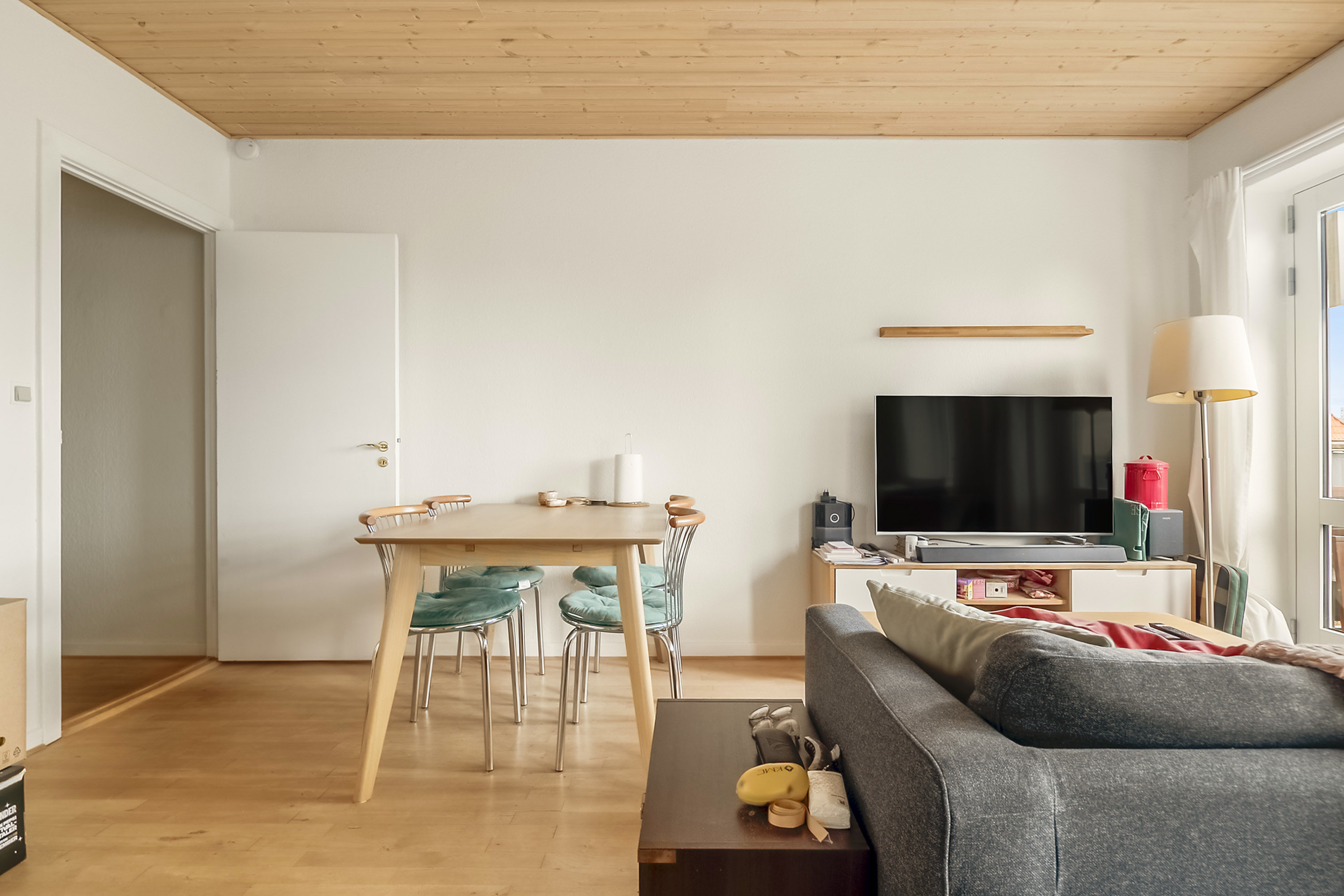 Fremhævet stue billede i fuldskærmstilstand. Billede af Skovvangsvej 26, 2. mf., 8200 Aarhus N