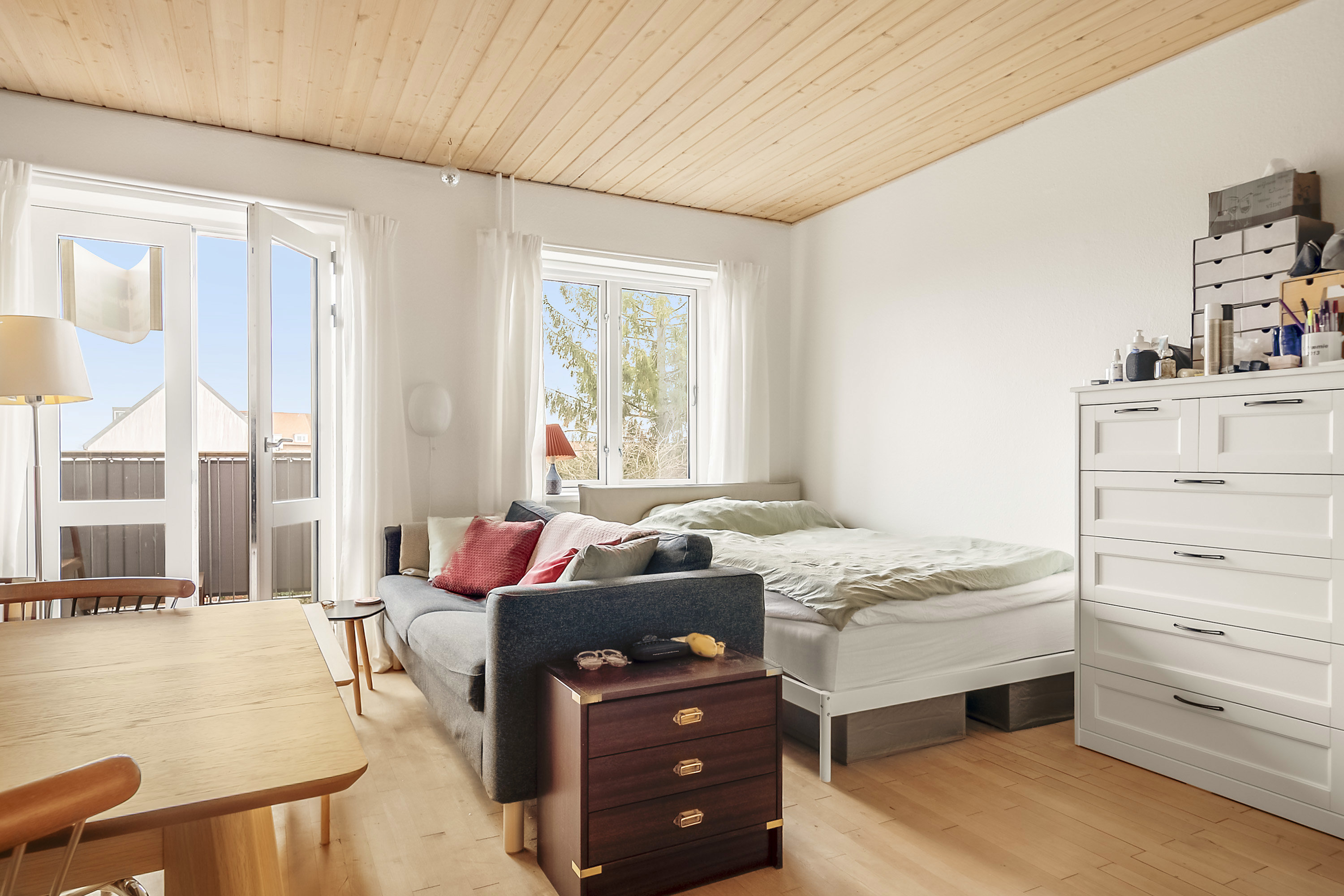 Fremhævet stue billede i fuldskærmstilstand. Billede af Skovvangsvej 26, 2. mf., 8200 Aarhus N