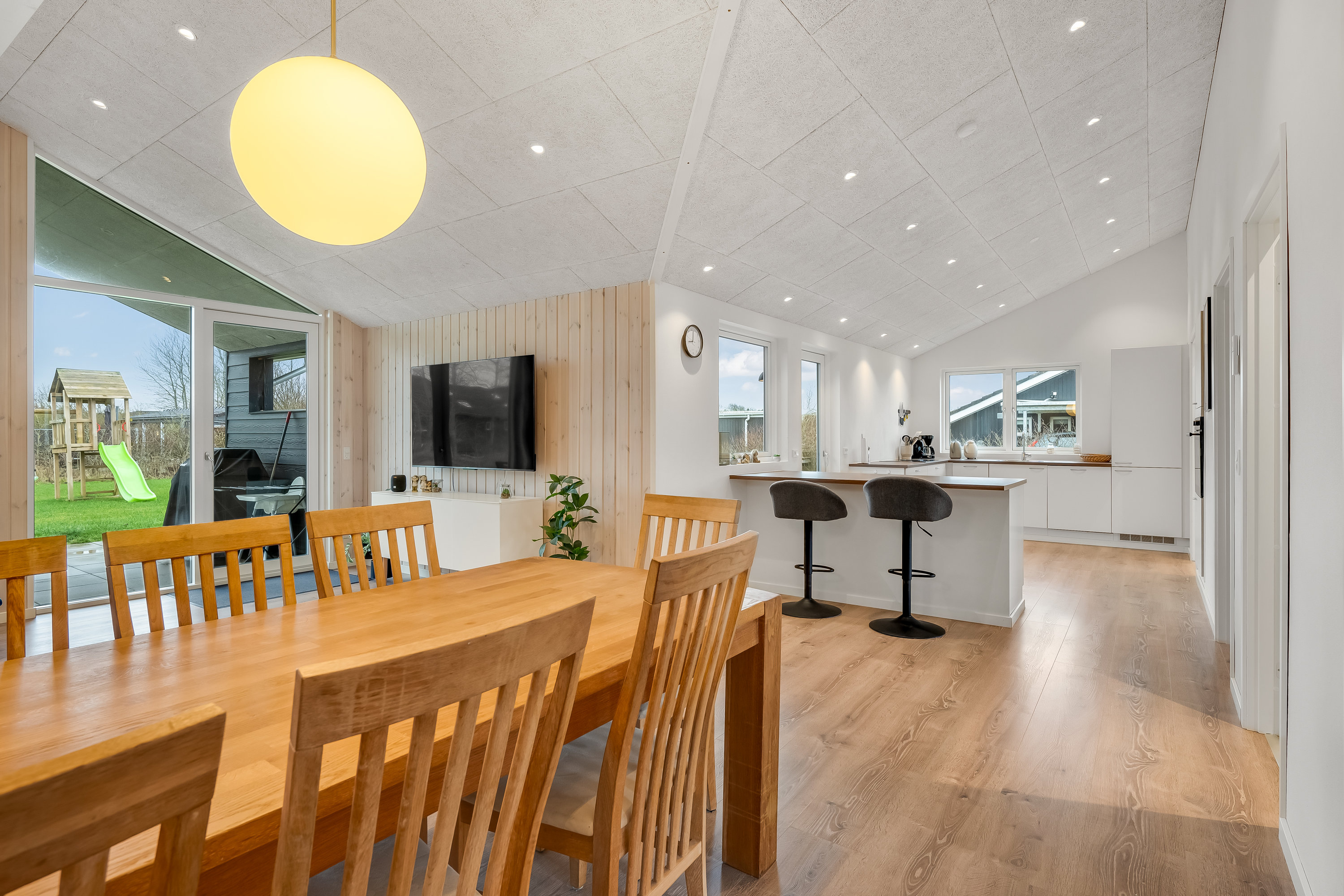 Fremhævet stue billede i fuldskærmstilstand. Billede af Hindbærvej 3, Vostrup, 6880 Tarm