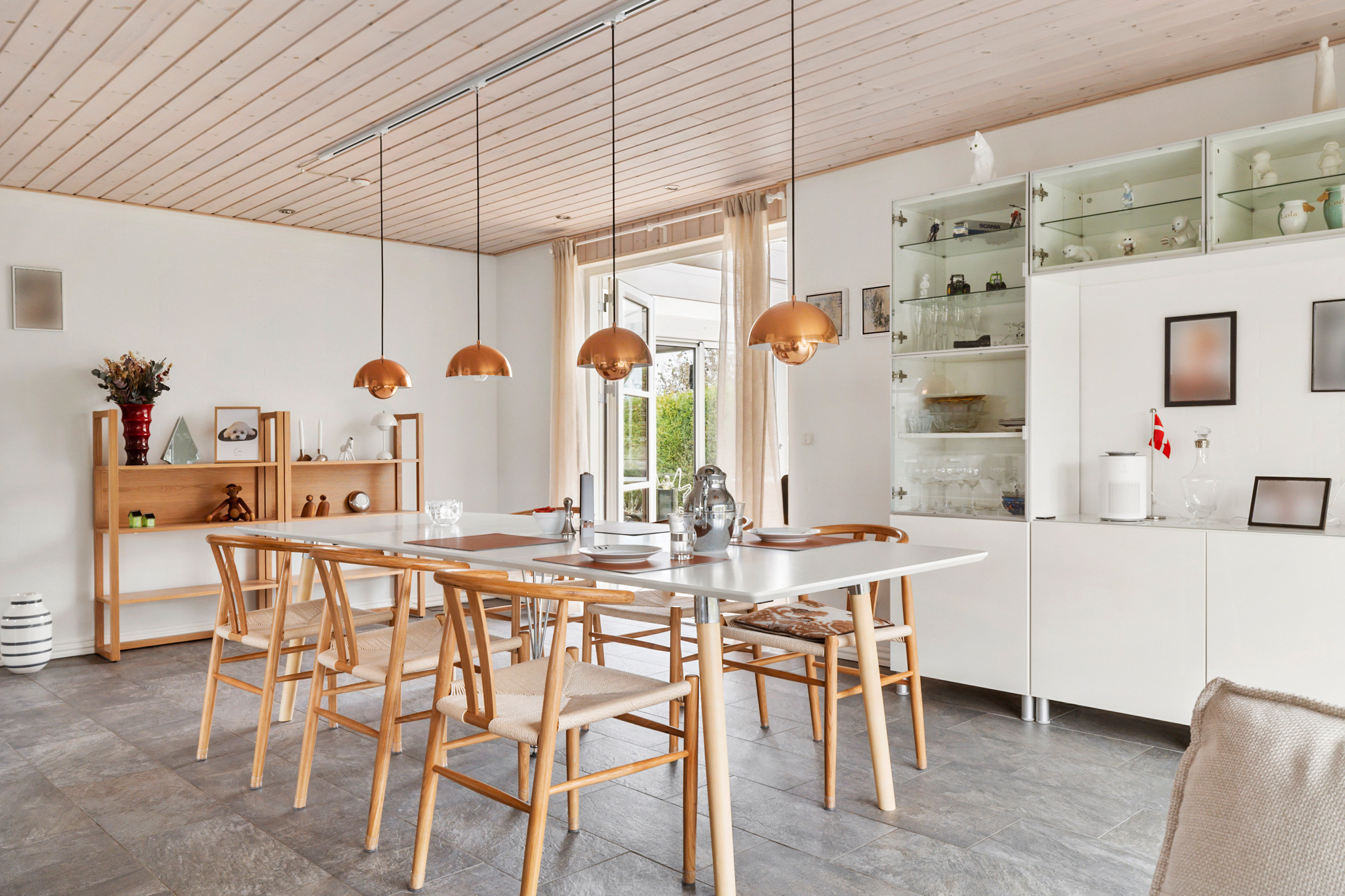 Fremhævet spisestue billede i fuldskærmstilstand. Billede af Valmuevej 3, 9870 Sindal