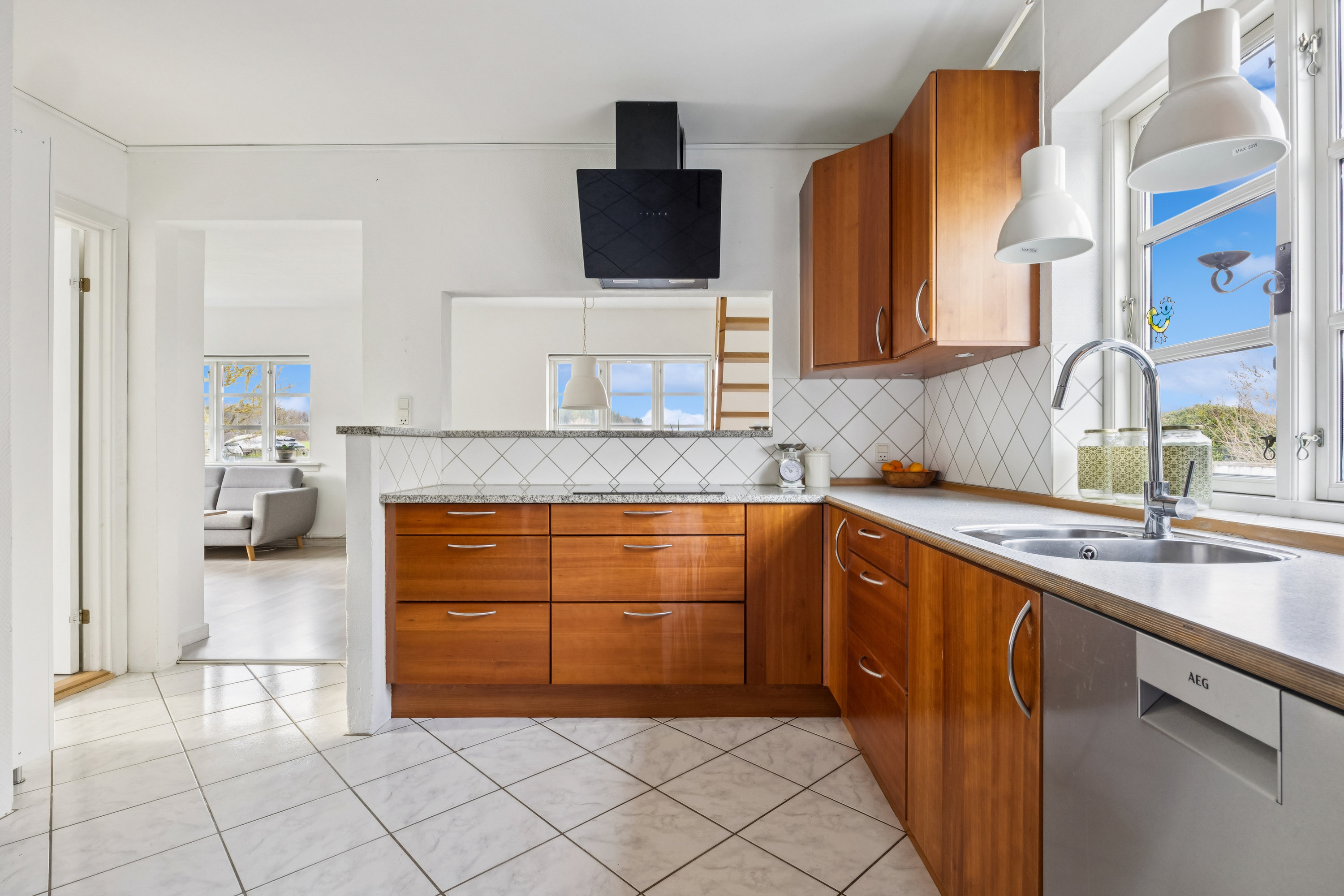 Fremhævet køkken billede i fuldskærmstilstand. Billede af Overdrevsvejen 39, Lellinge, 4600 Køge