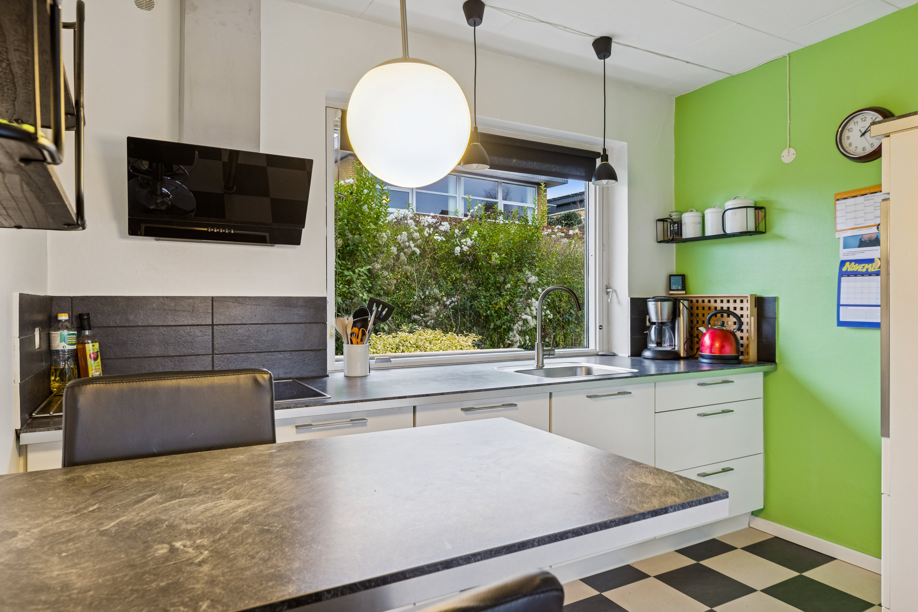 Fremhævet køkken billede i fuldskærmstilstand. Billede af Solskrænten 11, 6310 Broager