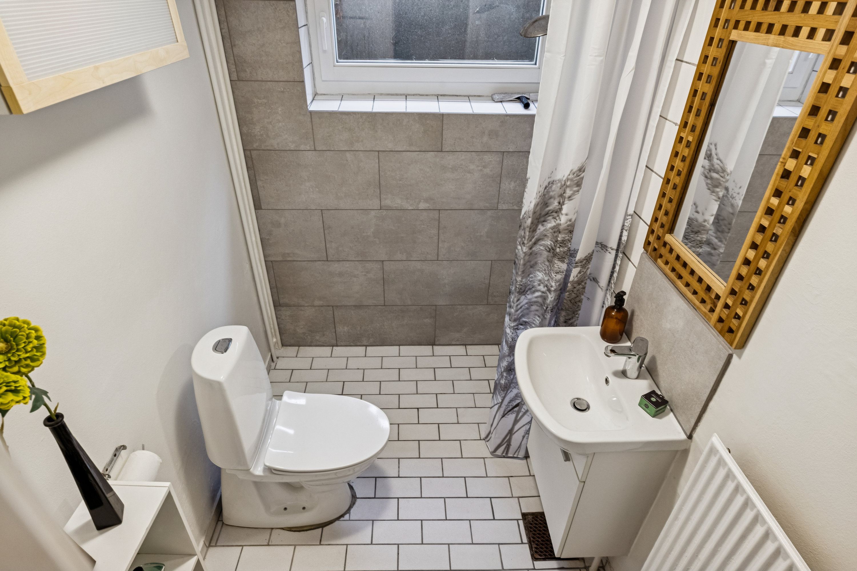 Fremhævet badeværelse billede i fuldskærmstilstand. Billede af Solskrænten 11, 6310 Broager