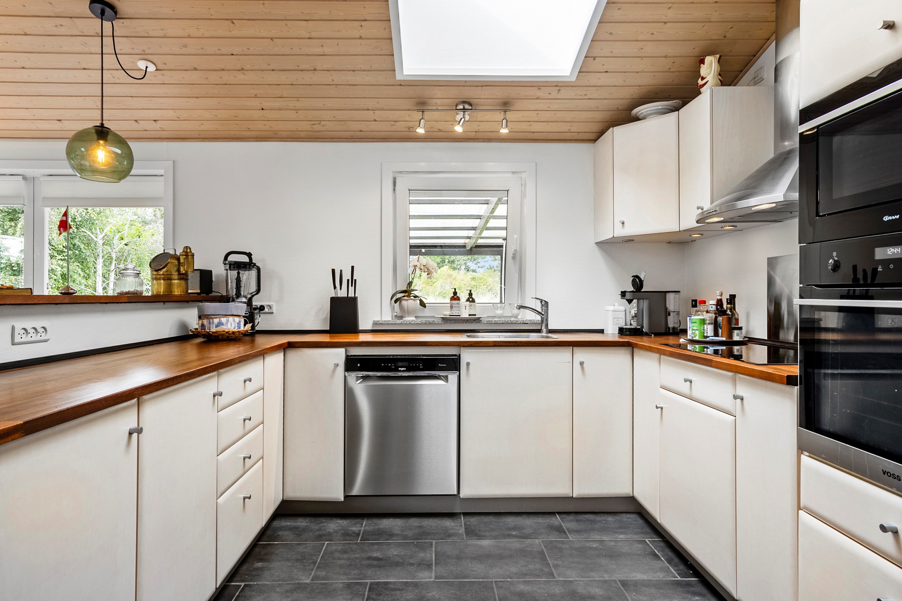 Miniaturebillede 1: køkken. Billede af Storkevej 48, Frølunde Fed, 4220 Korsør