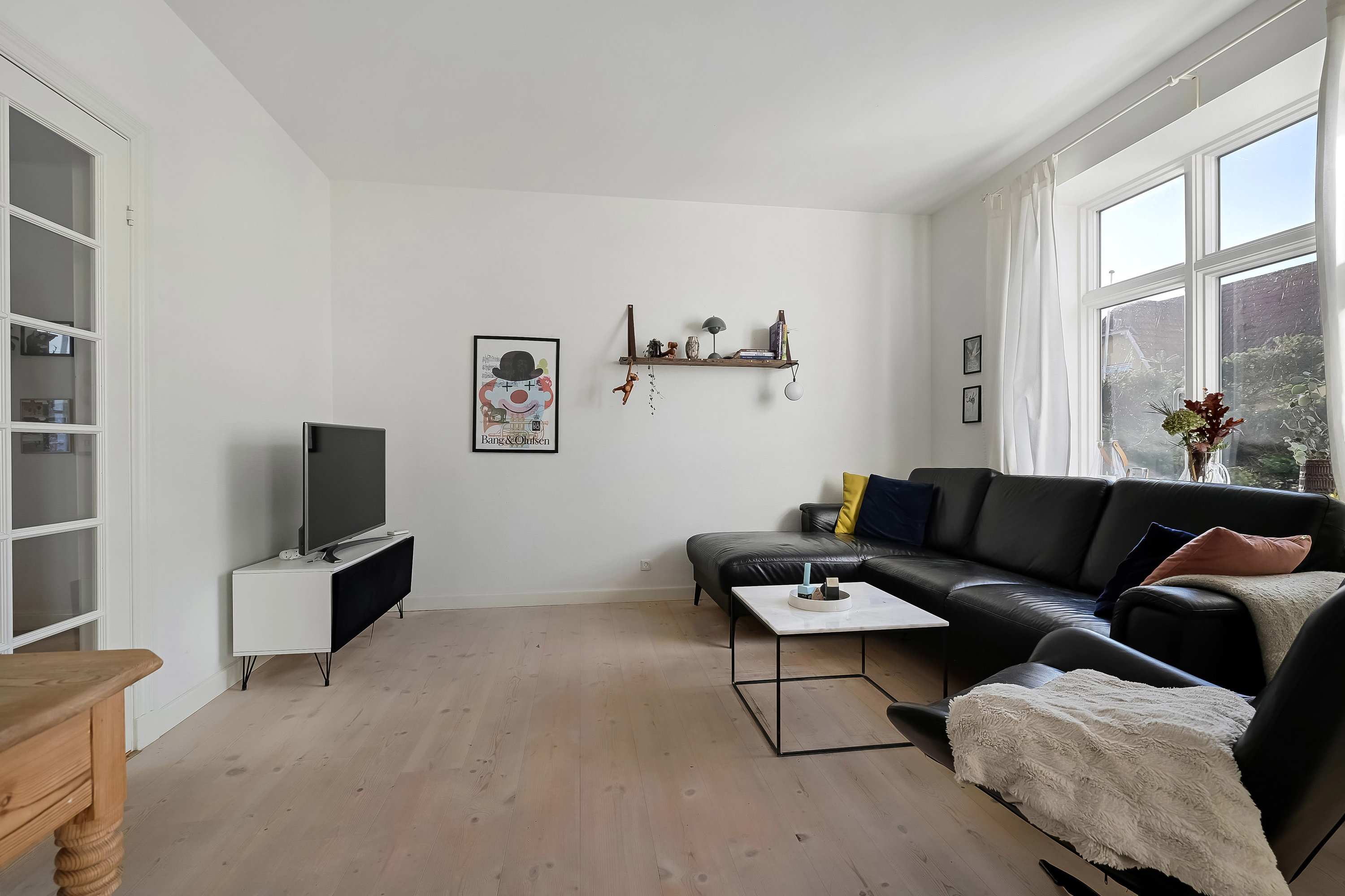 Fremhævet stue billede i fuldskærmstilstand. Billede af Torvegade 19, 7600 Struer