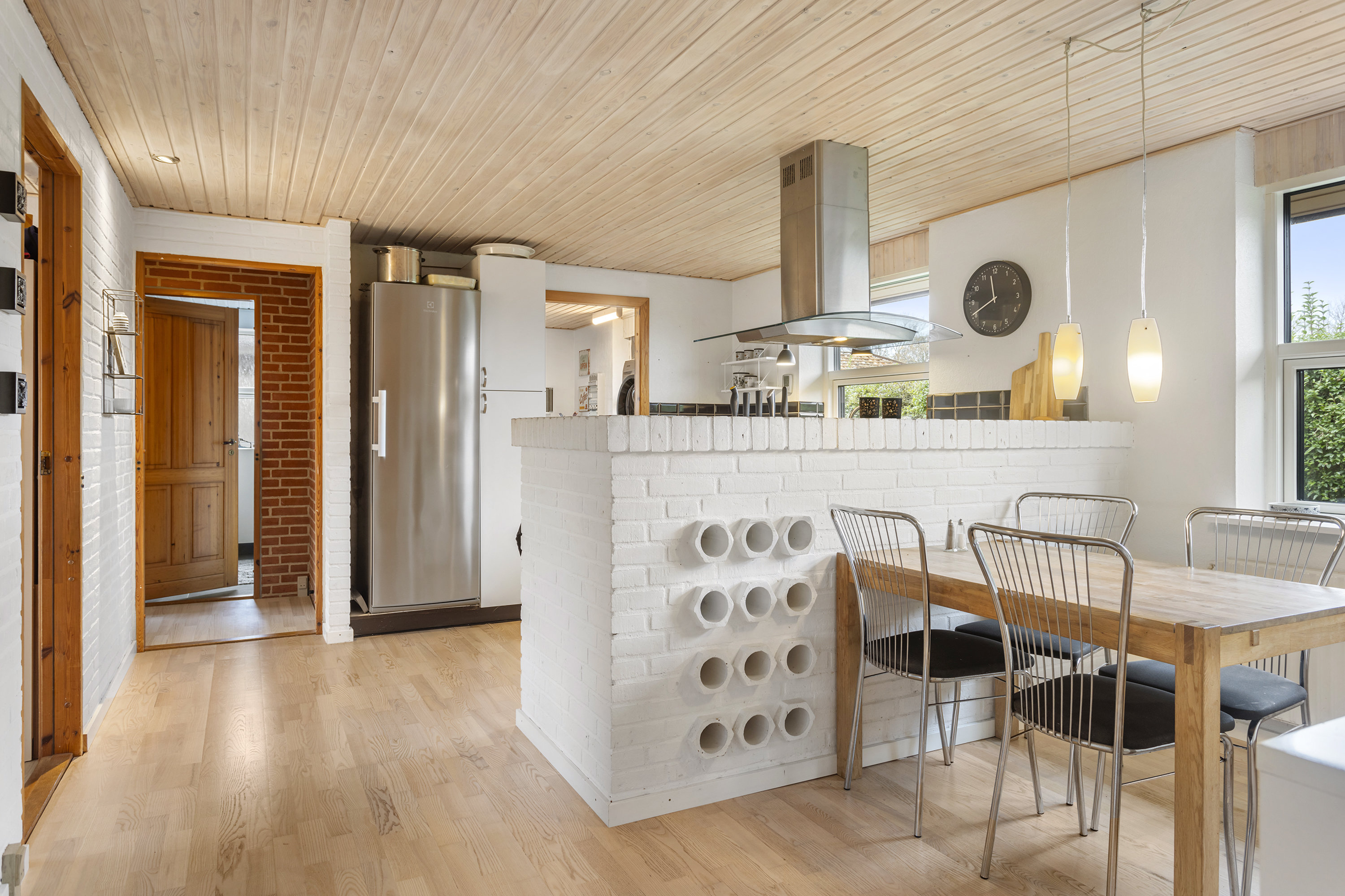 Fremhævet køkken alrum billede i fuldskærmstilstand. Billede af Tennisvej 42, 9900 Frederikshavn