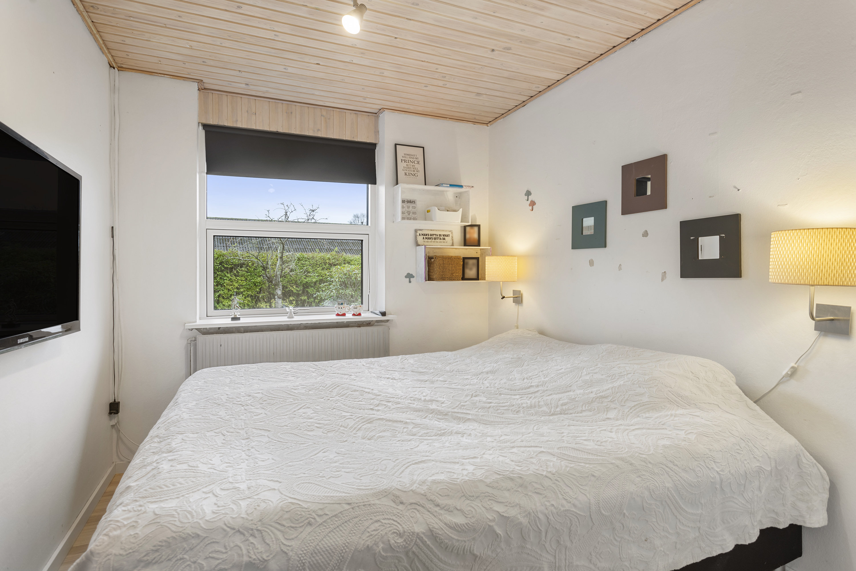 Fremhævet soveværelse billede i fuldskærmstilstand. Billede af Tennisvej 42, 9900 Frederikshavn