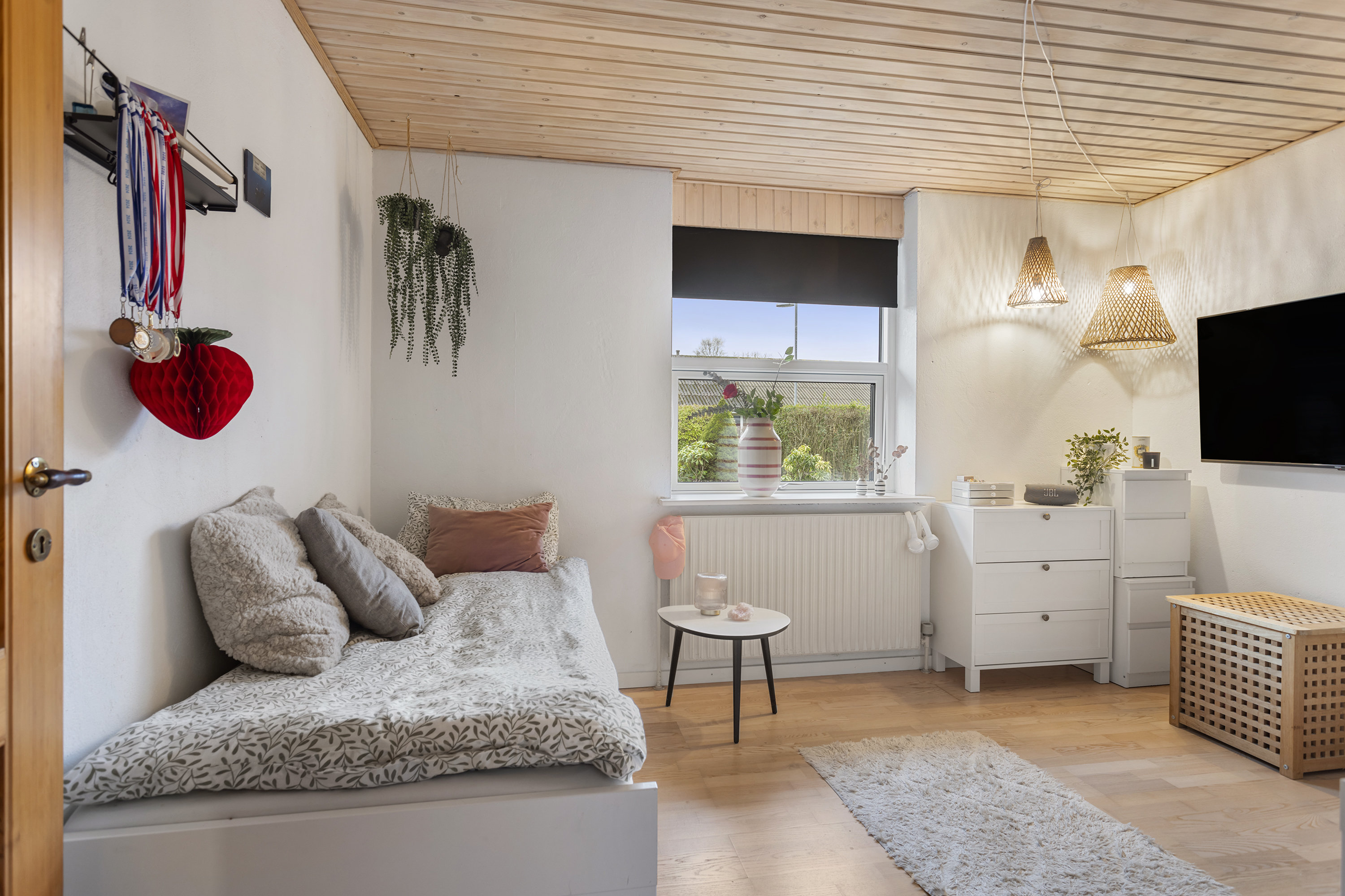 Fremhævet værelse billede i fuldskærmstilstand. Billede af Tennisvej 42, 9900 Frederikshavn