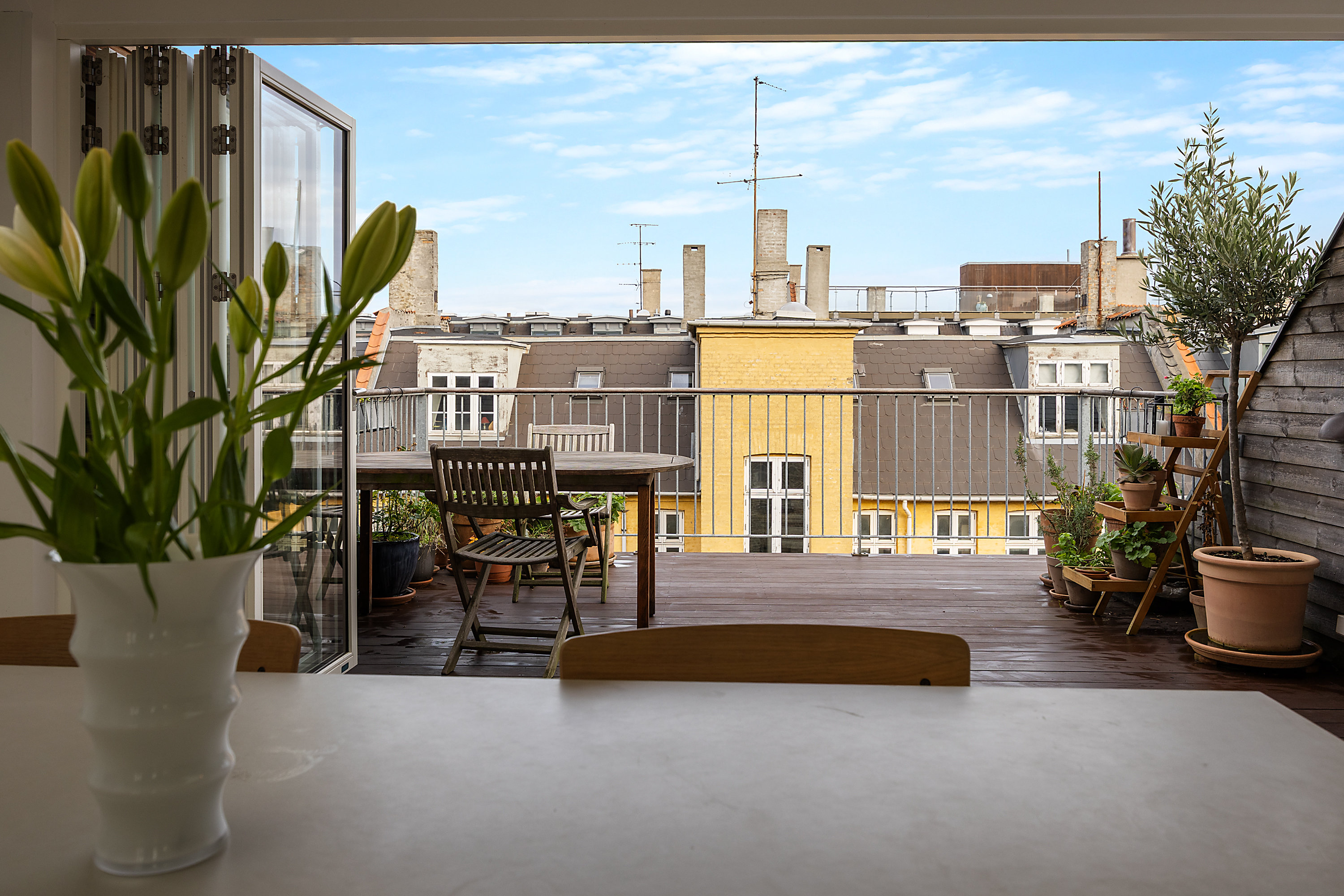 Fremhævet terrasse billede i fuldskærmstilstand. Billede af Gammeltoftsgade 18, 5. tv., 1355 København K