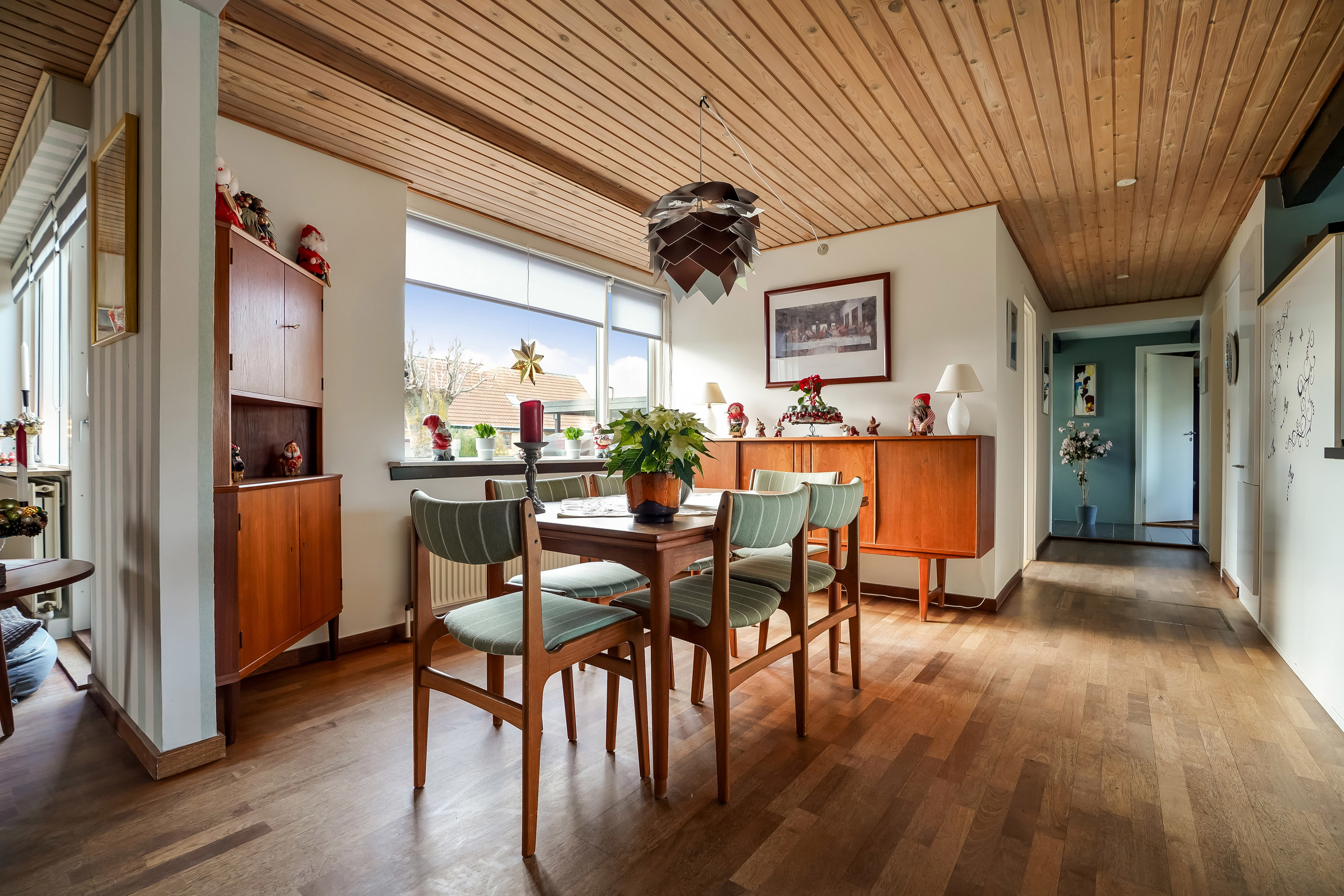 Fremhævet stue billede i fuldskærmstilstand. Billede af Marthavænget 10, Næsby, 5270 Odense N