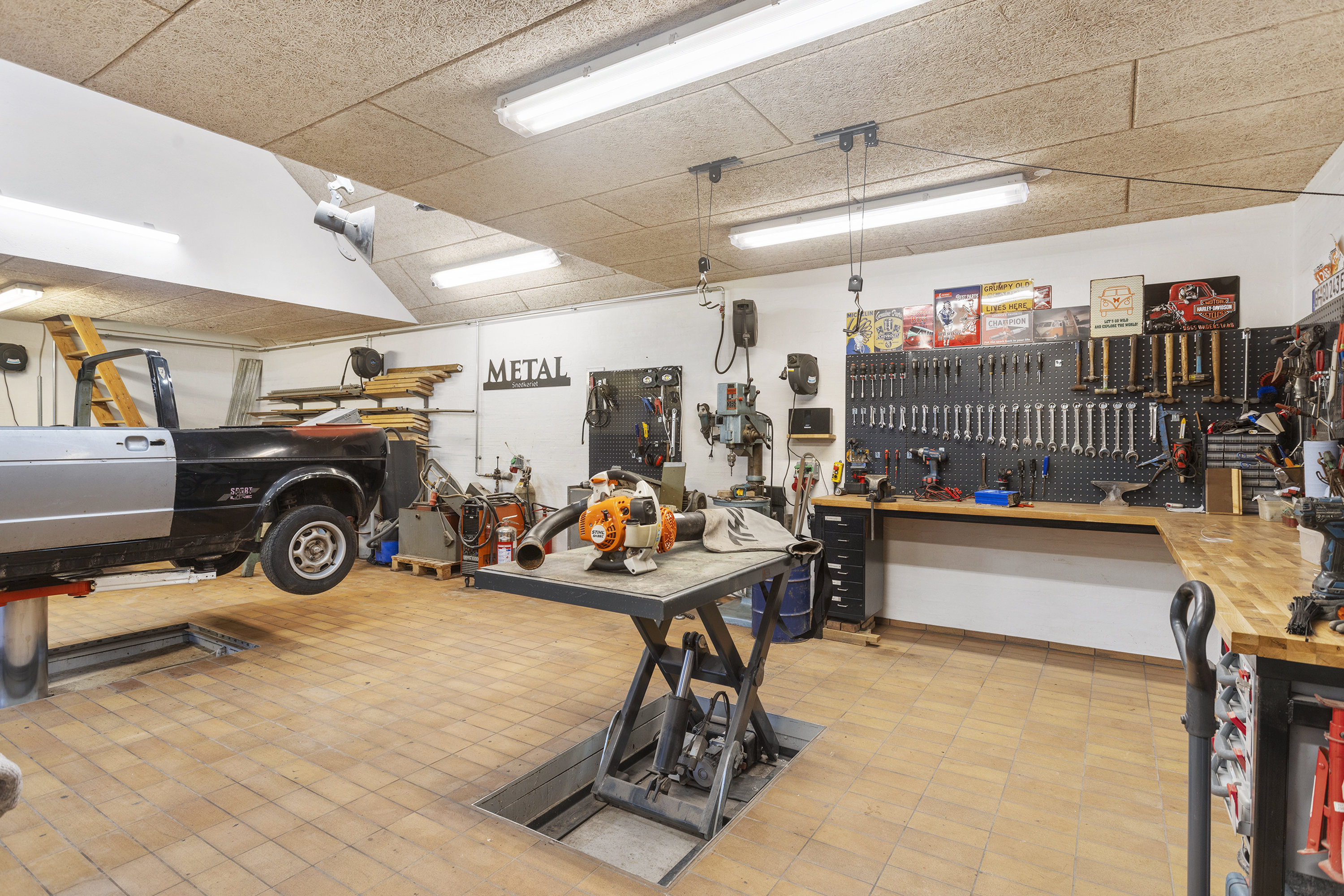 Fremhævet værksted billede i fuldskærmstilstand. Billede af Østeralle 64, 9300 Sæby