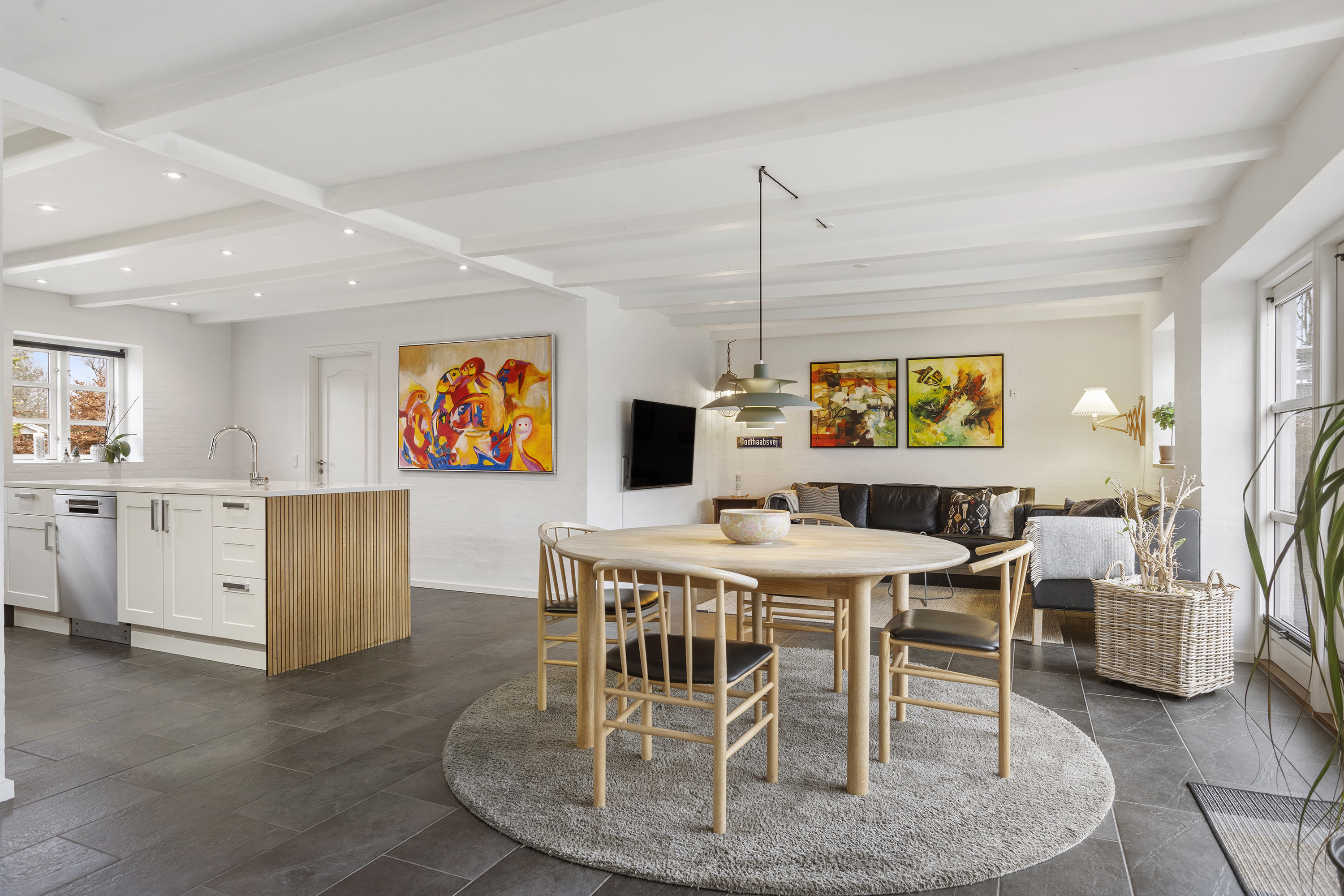 Fremhævet køkken alrum billede i fuldskærmstilstand. Billede af Østeralle 64, 9300 Sæby