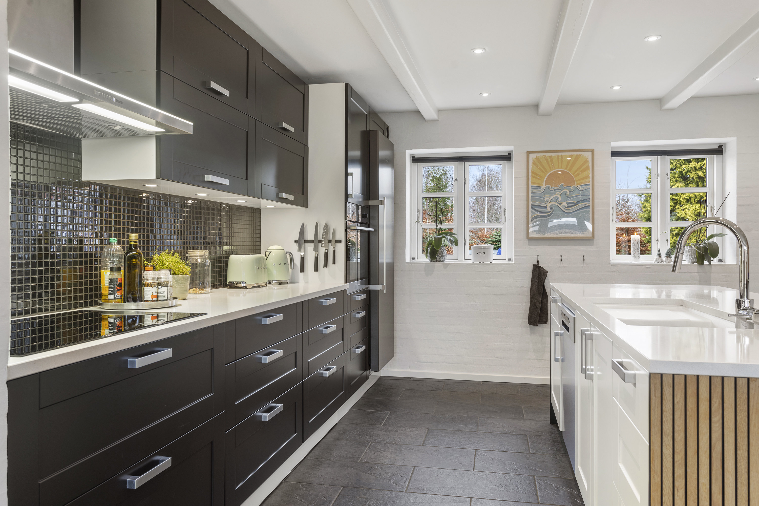 Fremhævet køkken billede i fuldskærmstilstand. Billede af Østeralle 64, 9300 Sæby