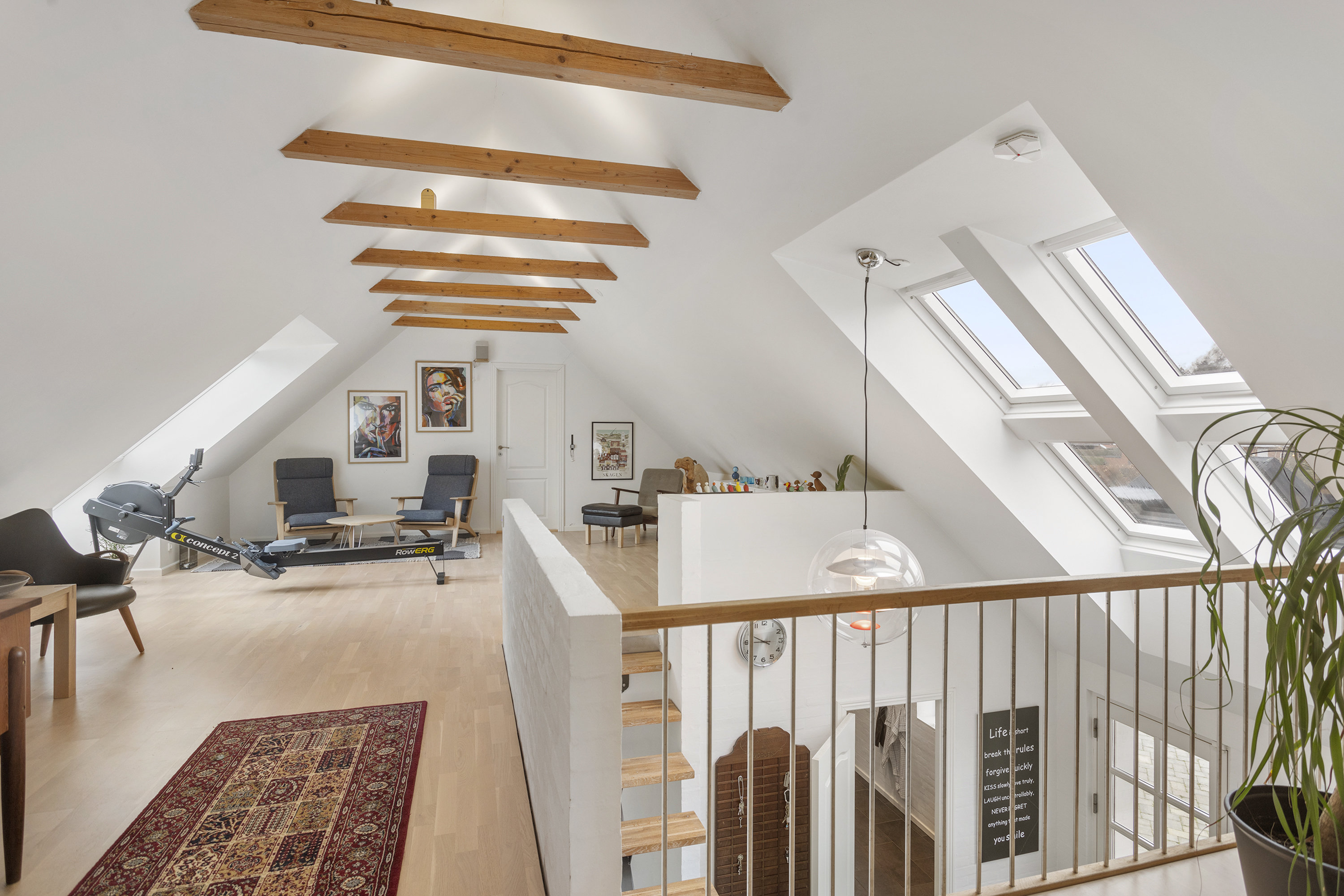 Fremhævet stue billede i fuldskærmstilstand. Billede af Østeralle 64, 9300 Sæby