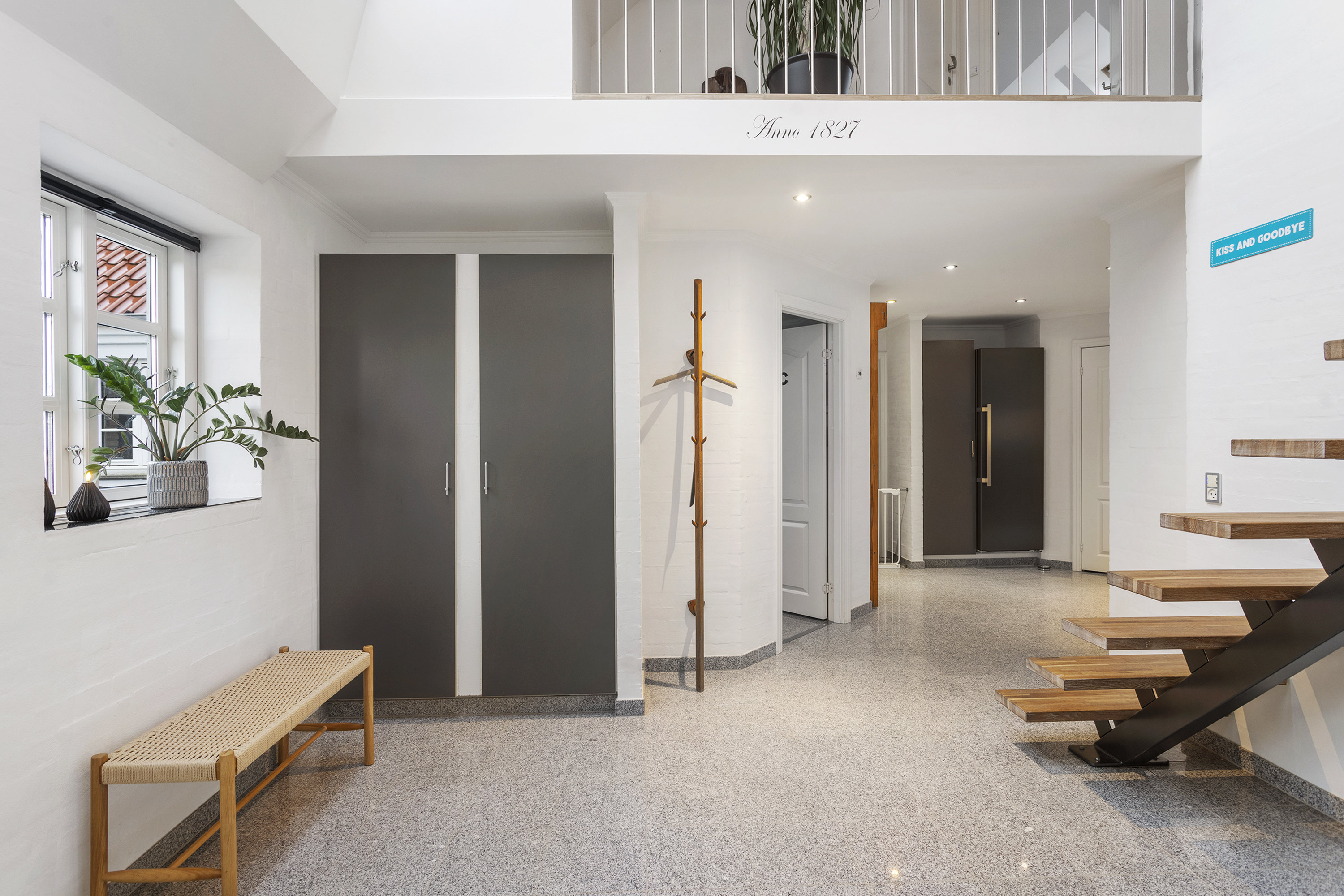 Fremhævet entré billede i fuldskærmstilstand. Billede af Østeralle 64, 9300 Sæby