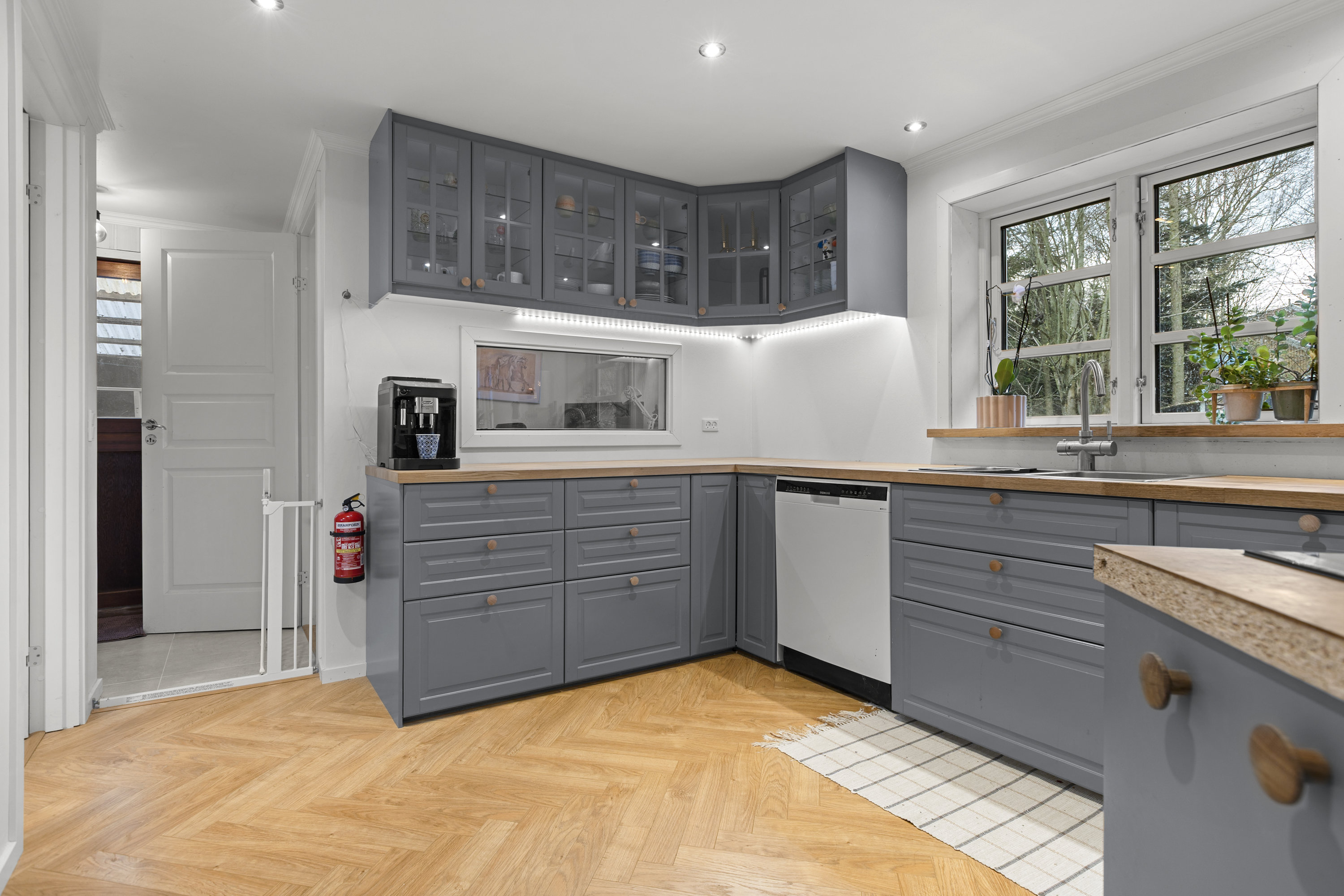 Fremhævet køkken billede i fuldskærmstilstand. Billede af Hovedgaden 106, 4295 Stenlille