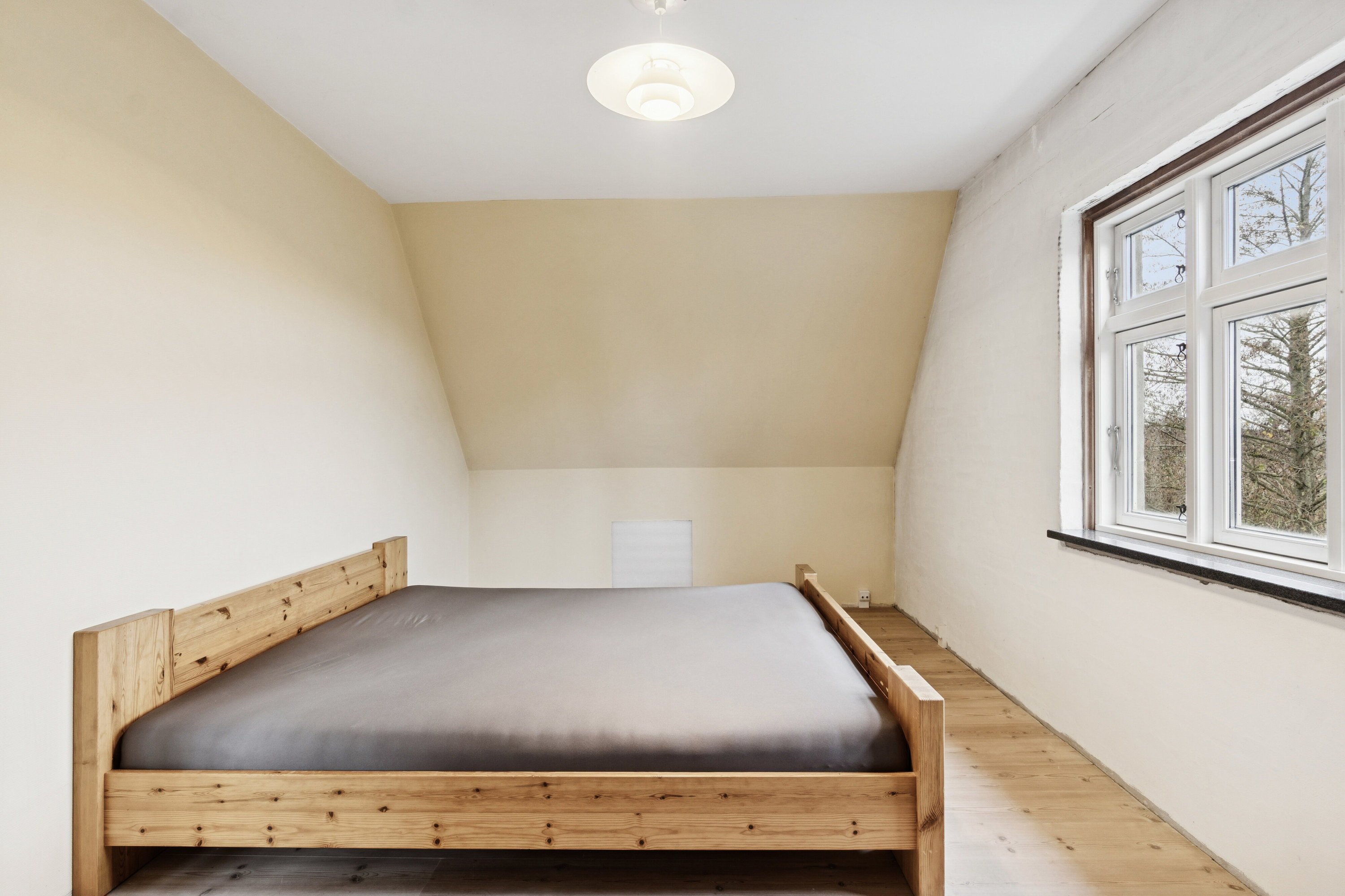 Fremhævet soveværelse billede i fuldskærmstilstand. Billede af Hørby Færgevej 11, Hørby, 4300 Holbæk