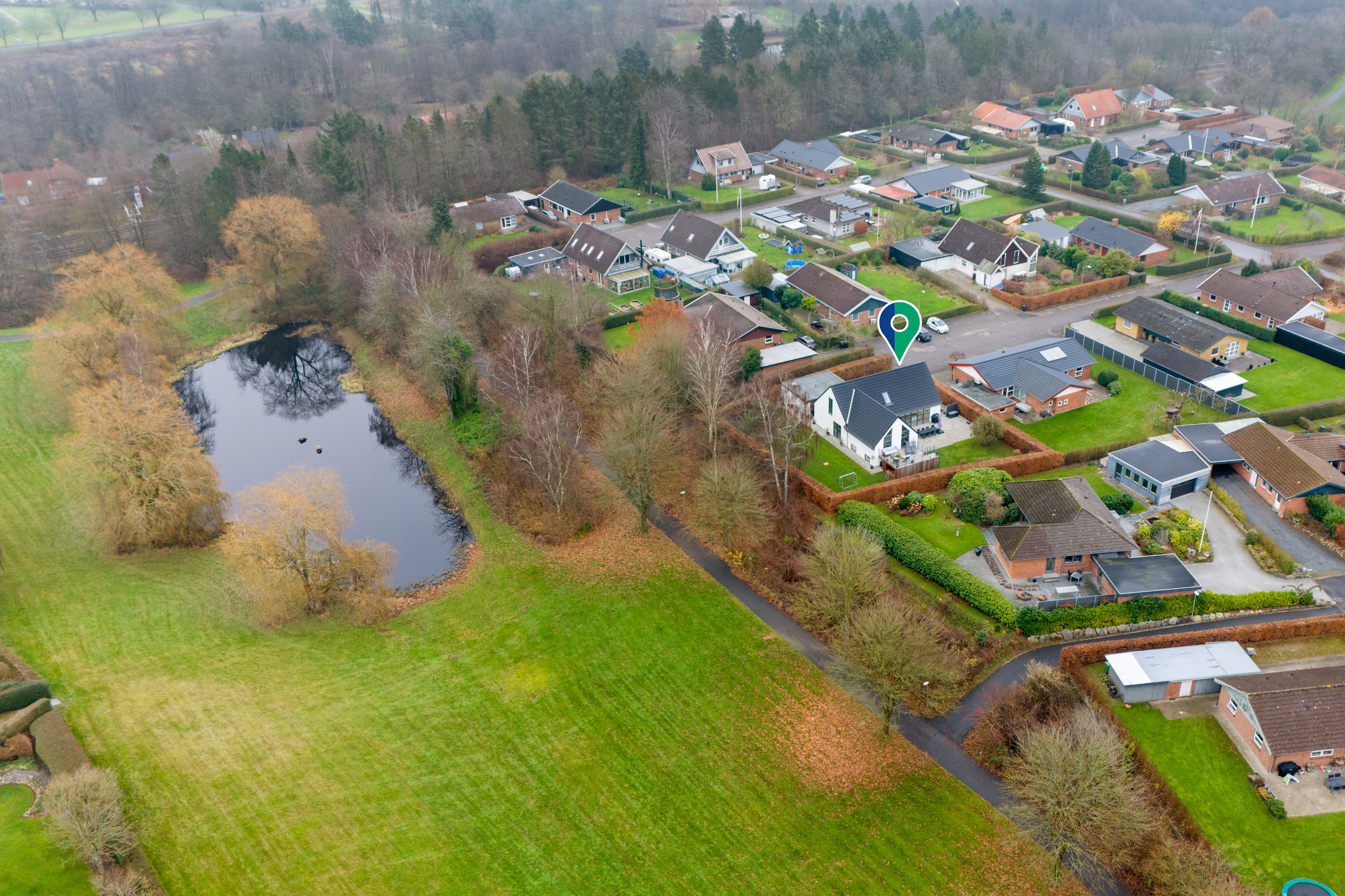 Miniaturebillede 2: luftfoto. Billede af Borggårdsparken 35, 7080 Børkop