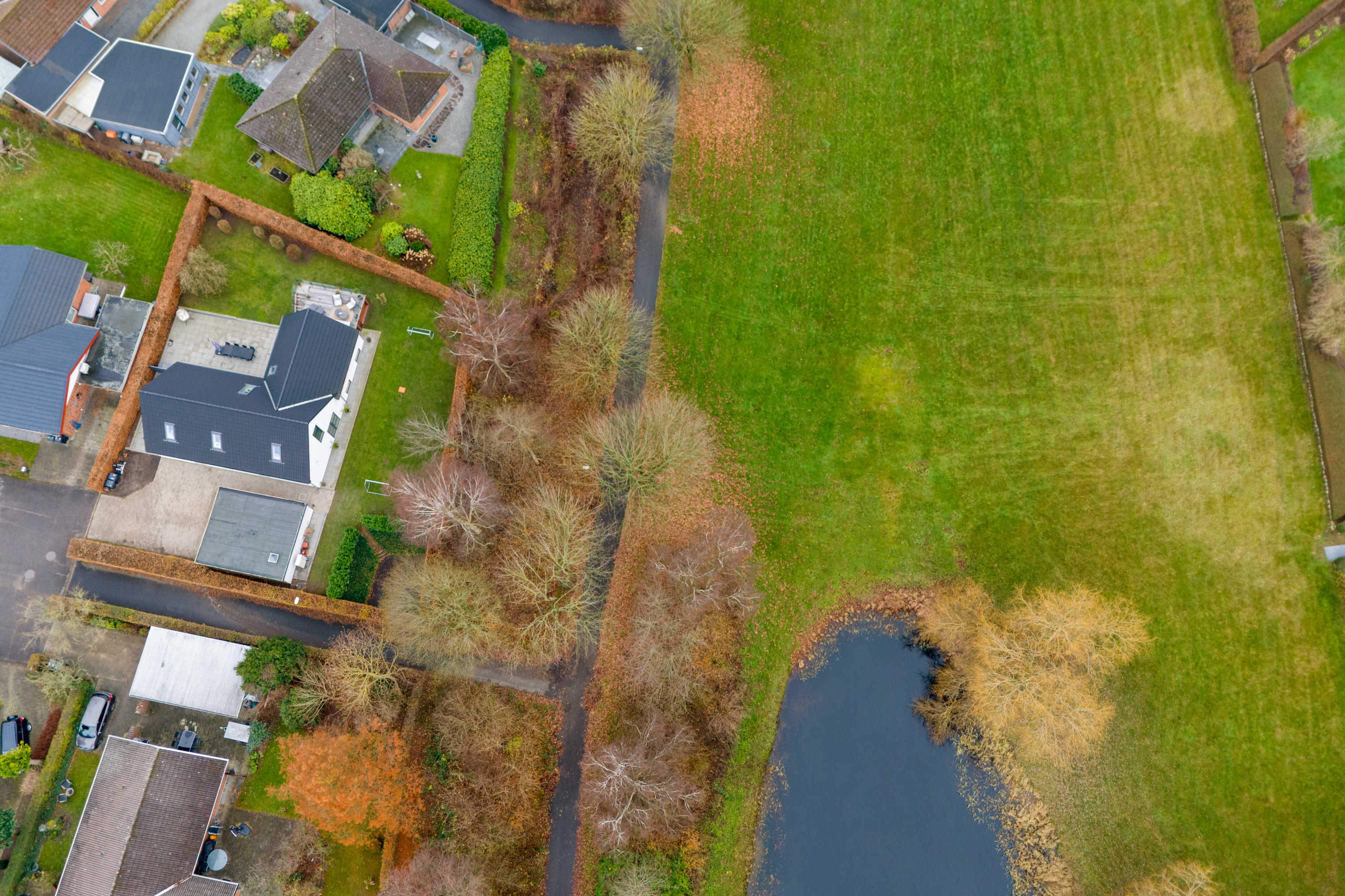 Fremhævet luftfoto billede i fuldskærmstilstand. Billede af Borggårdsparken 35, 7080 Børkop