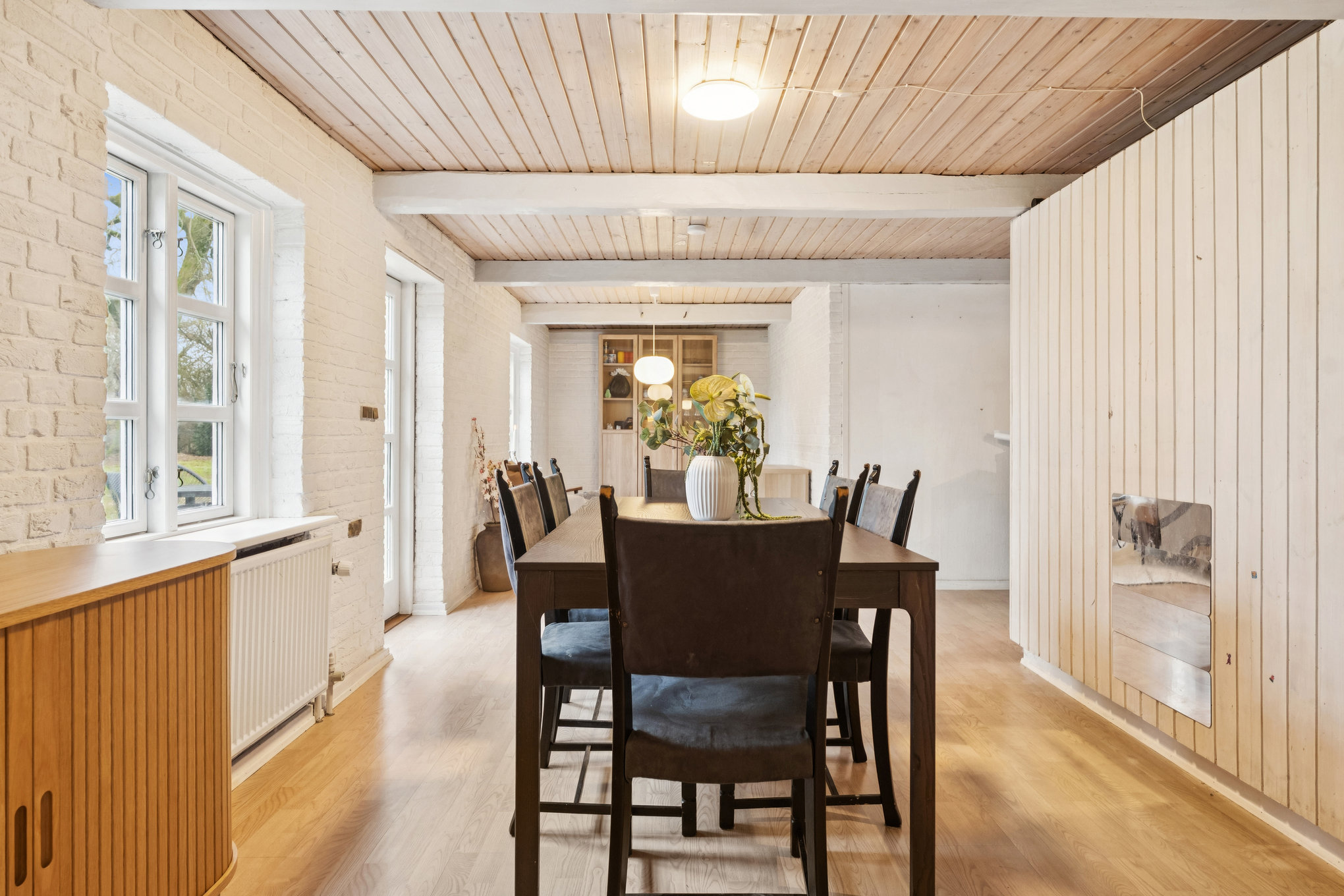 Fremhævet stue billede i fuldskærmstilstand. Billede af Lillegade 12, Hald, 8983 Gjerlev J