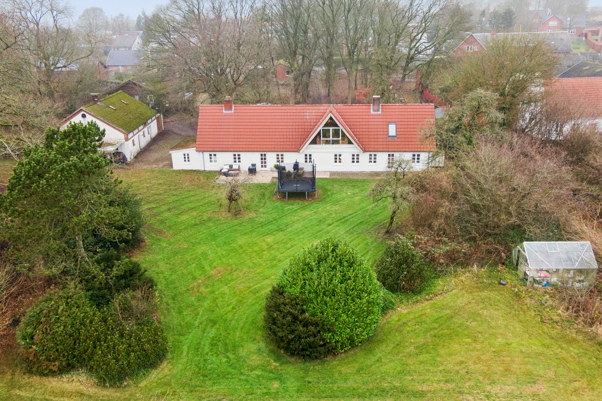 Fremhævet luftfoto billede i fuldskærmstilstand. Billede af Lillegade 12, Hald, 8983 Gjerlev J