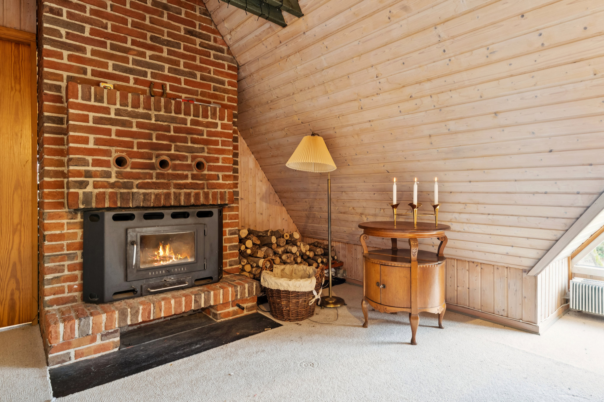 Fremhævet stue billede i fuldskærmstilstand. Billede af Lillegade 12, Hald, 8983 Gjerlev J