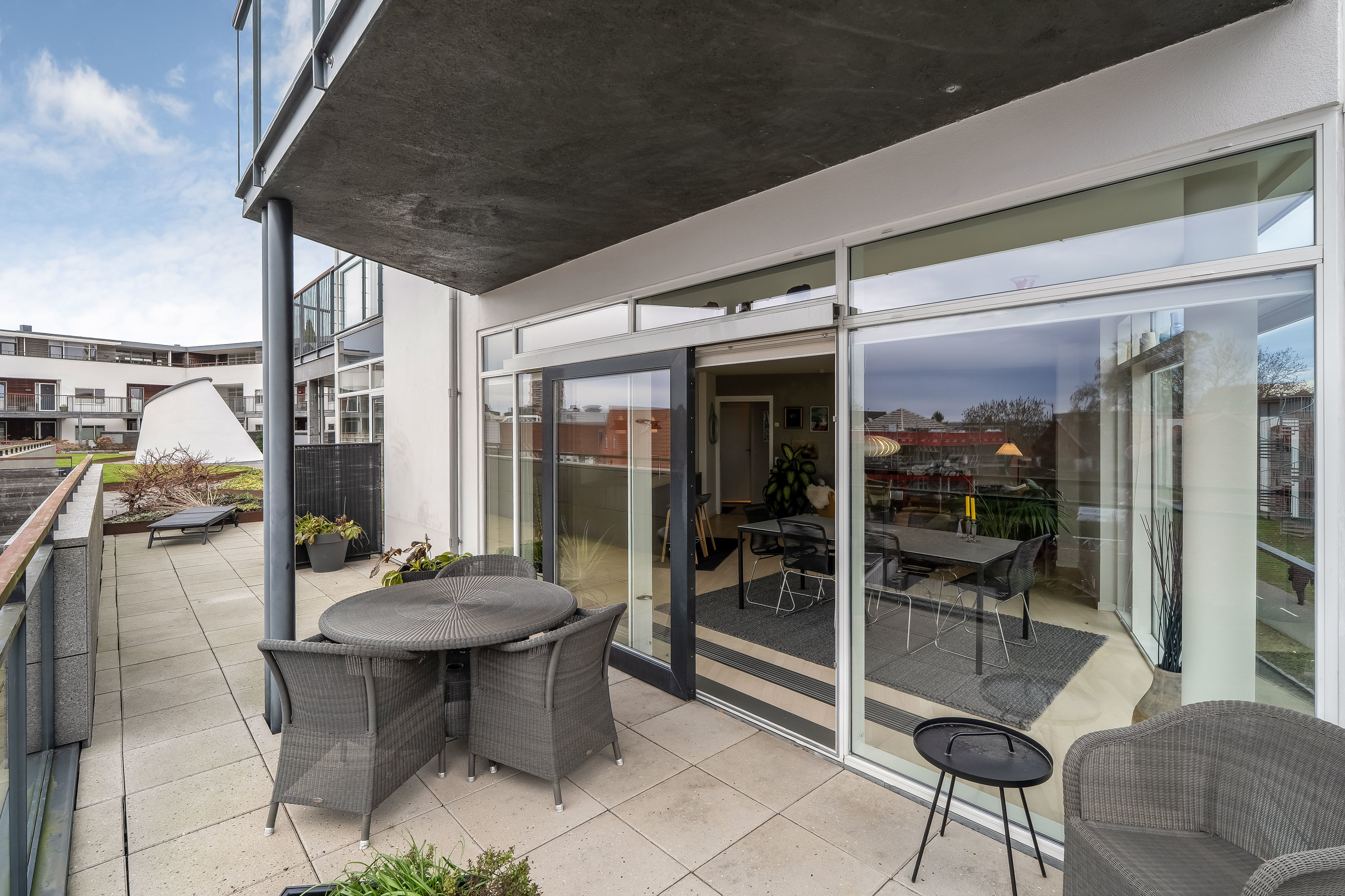 Fremhævet andet billede i fuldskærmstilstand. Billede af Trollesvej 4, 1. 16., 3400 Hillerød