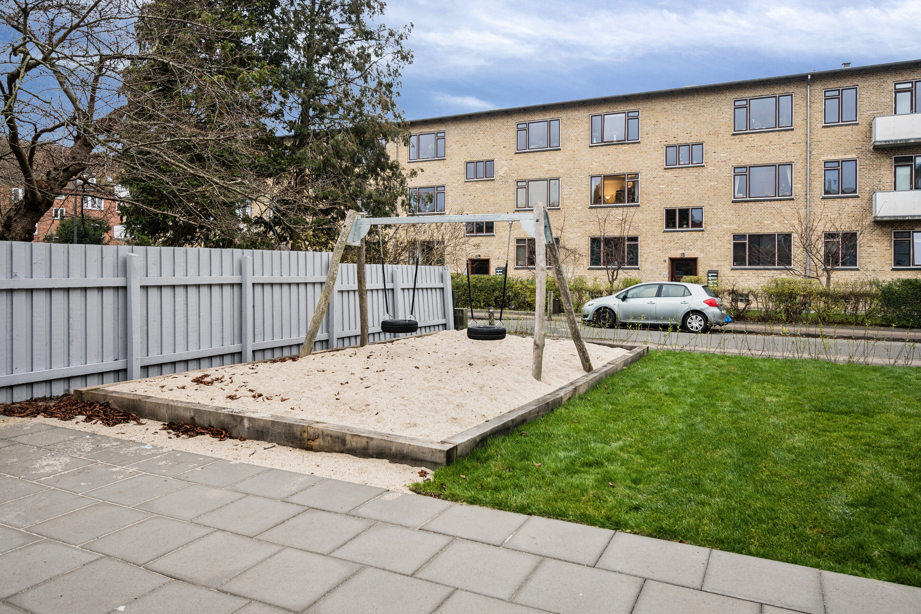 Fremhævet andet billede i fuldskærmstilstand. Billede af Emdrupvej 155A, st.., 2400 København NV