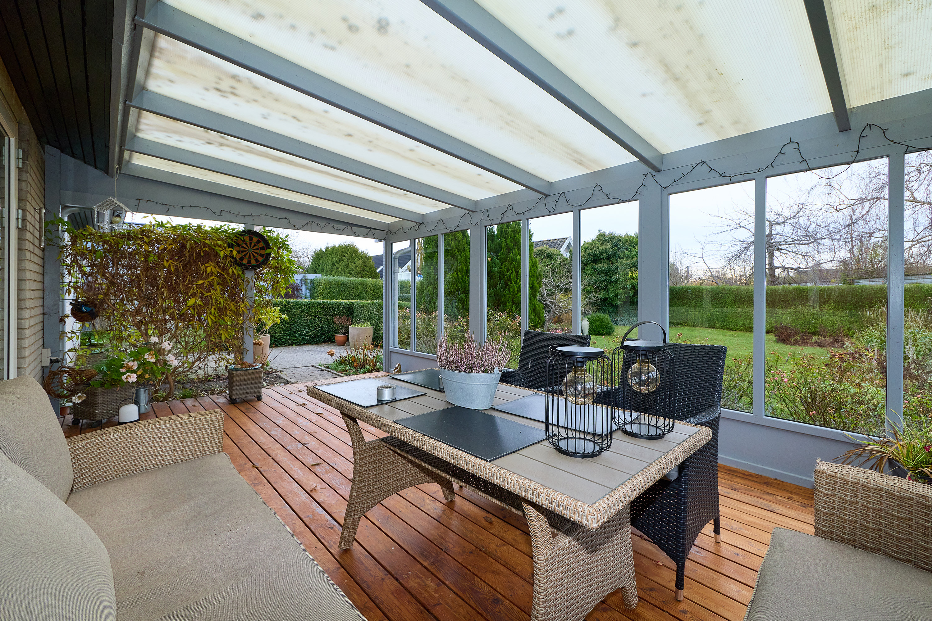 Fremhævet overdækket terrasse billede i fuldskærmstilstand. Billede af Lerager 50, 3600 Frederikssund