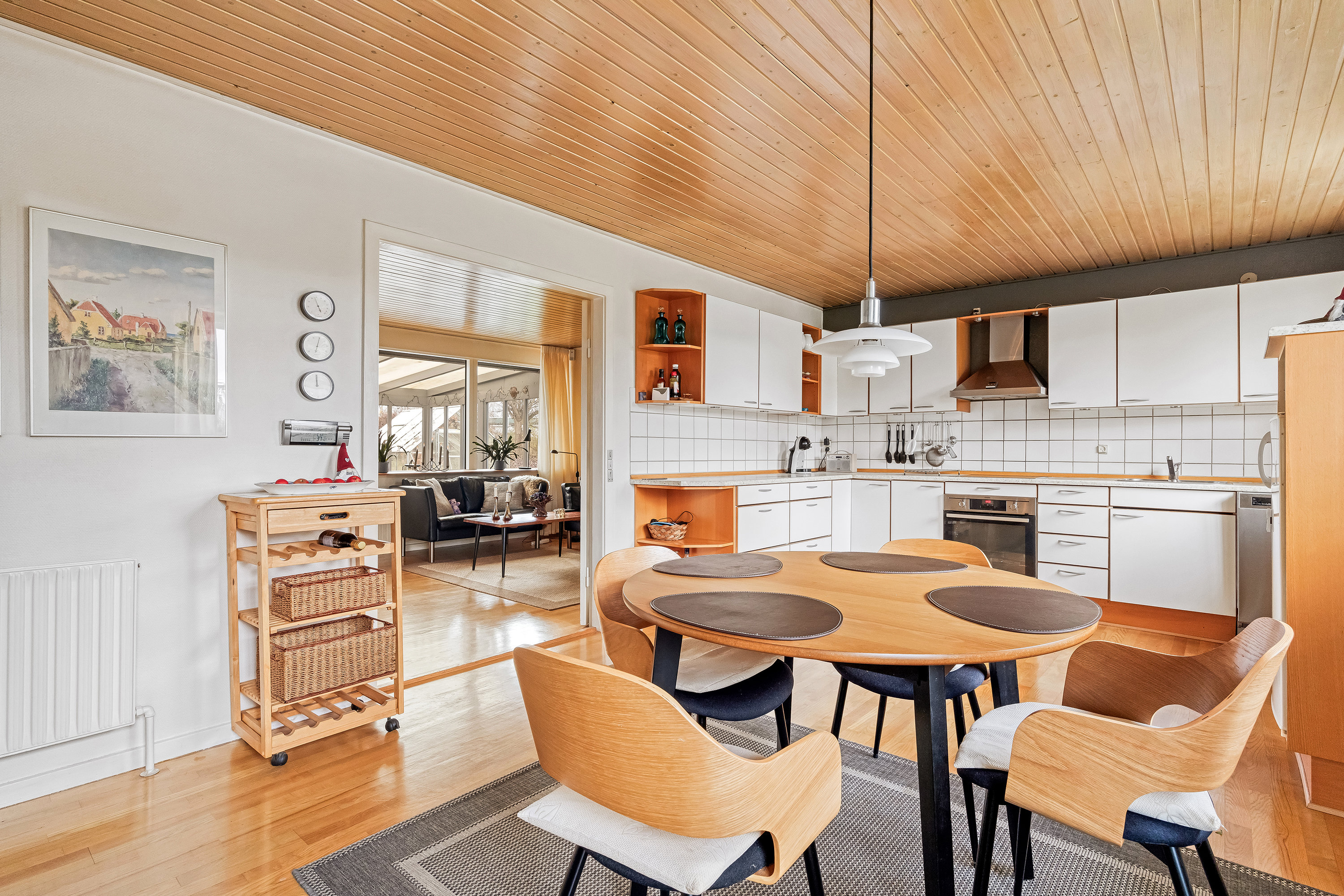 Fremhævet køkken alrum billede i fuldskærmstilstand. Billede af Lerager 50, 3600 Frederikssund