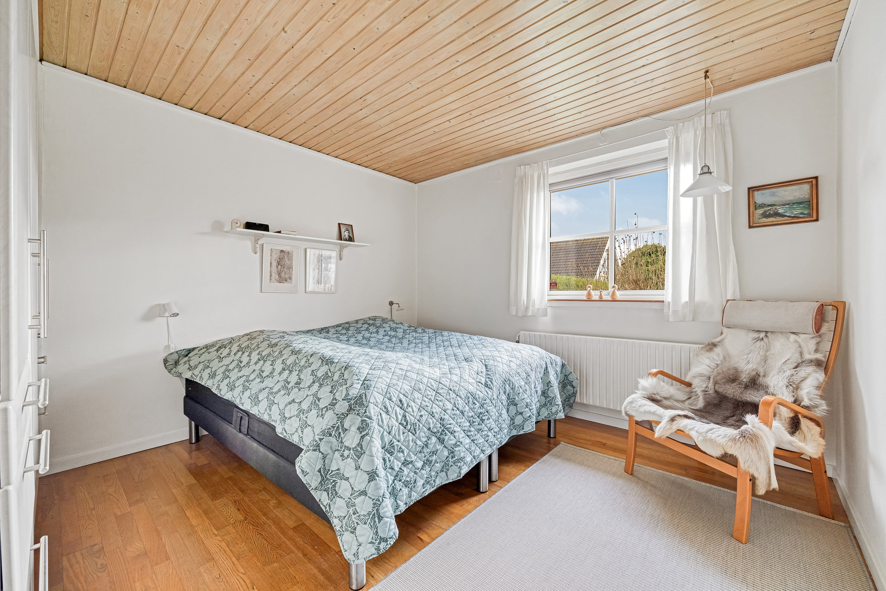 Fremhævet soveværelse billede i fuldskærmstilstand. Billede af Lerager 50, 3600 Frederikssund