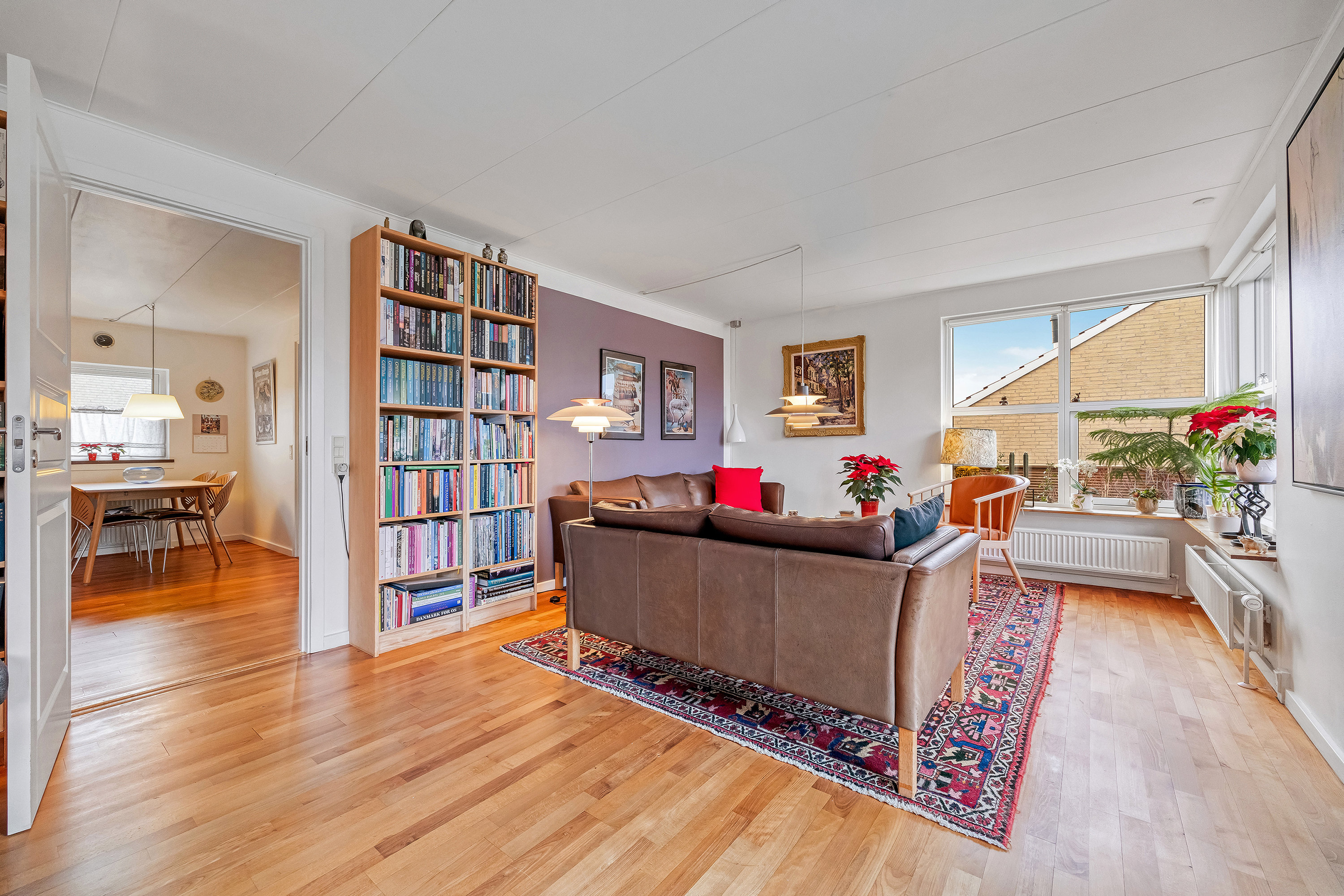 Fremhævet stue billede i fuldskærmstilstand. Billede af Bakkebo 68, 3550 Slangerup