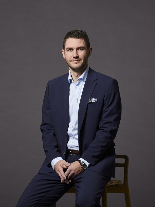 Ejendomsmægler Oliver Madsen, Nybolig Herlev, Nybolig