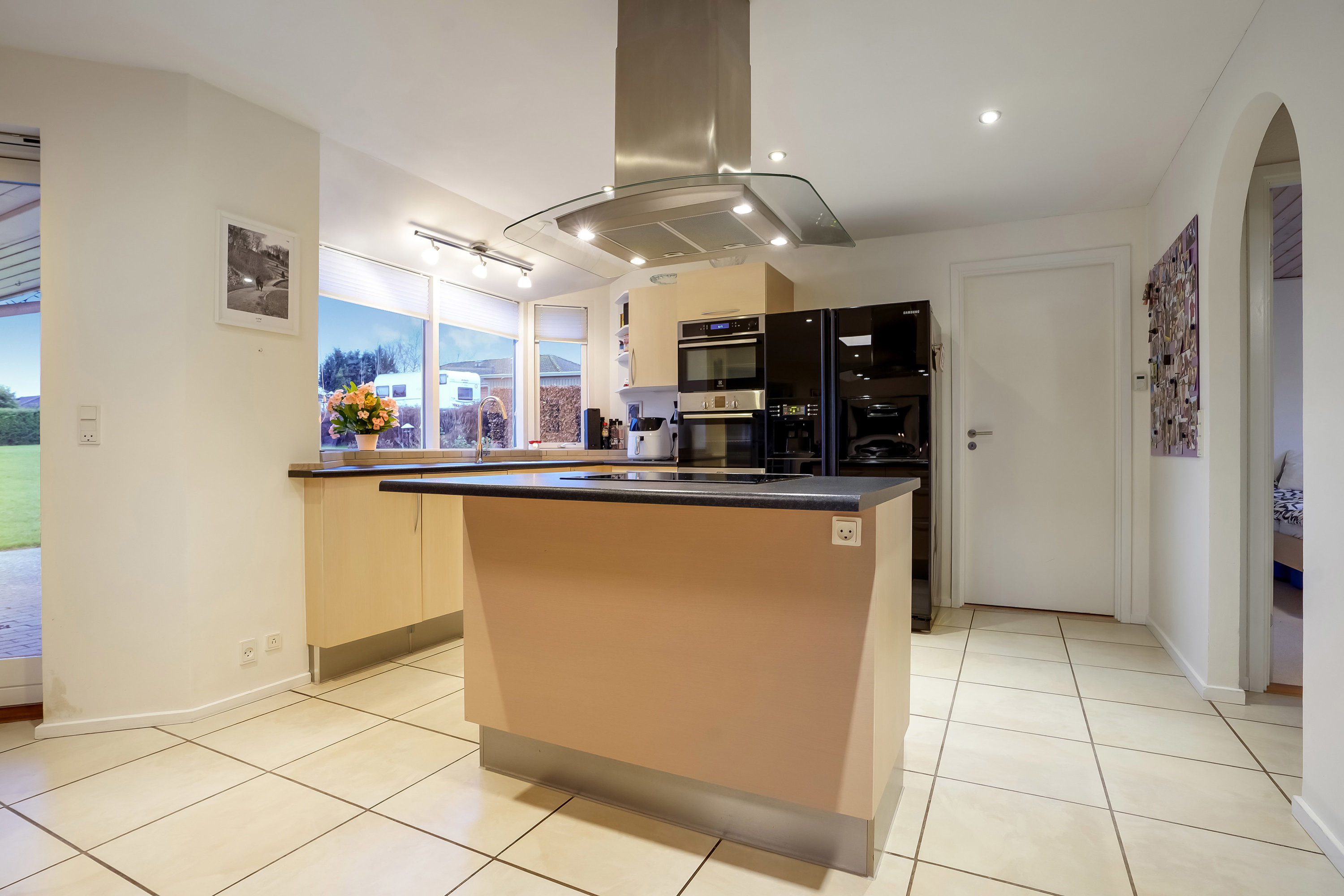 Fremhævet køkken billede i fuldskærmstilstand. Billede af Sydmarksvej 13, Verninge, 5690 Tommerup